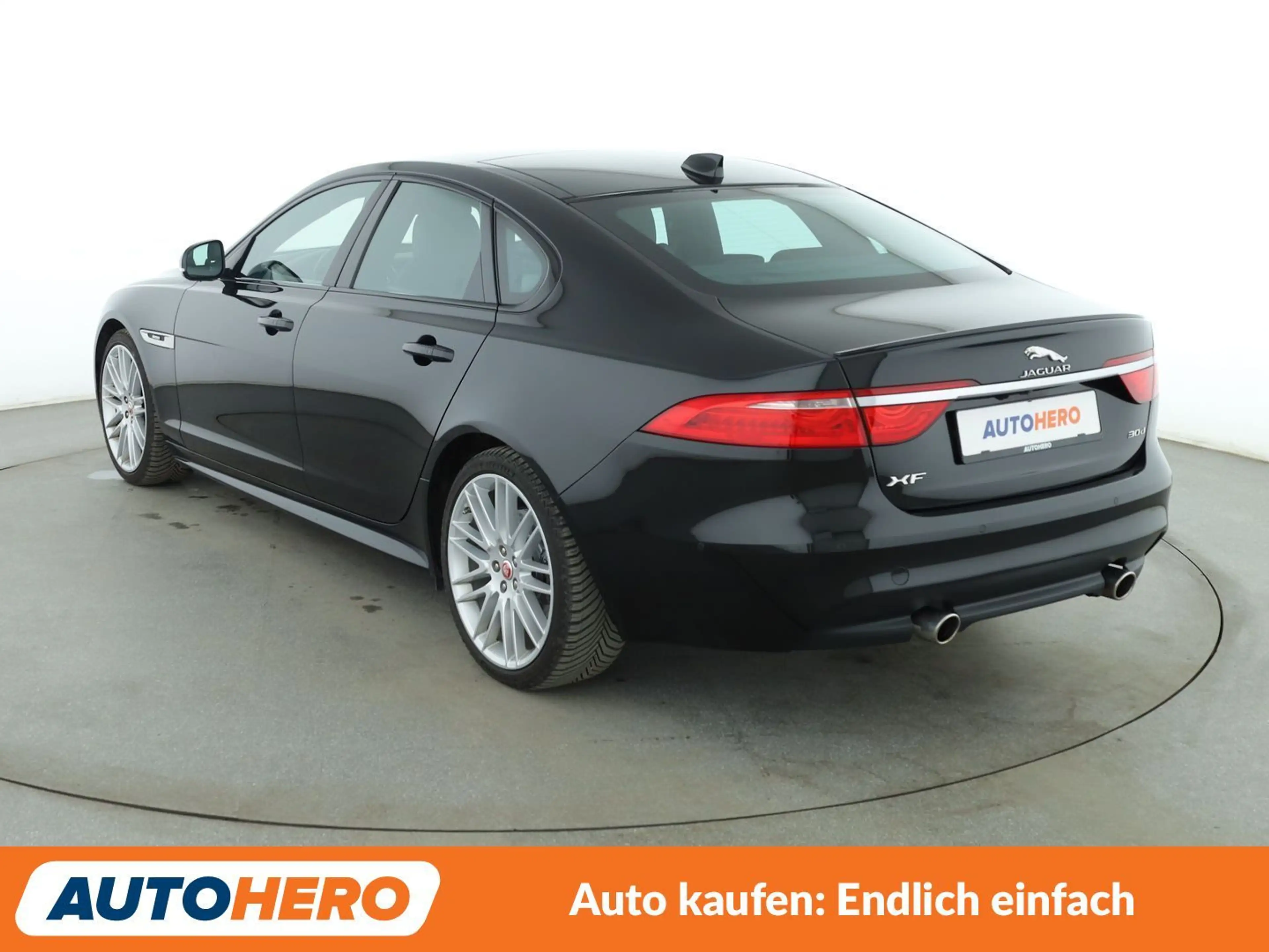 Jaguar XF 30d R-Sport Aut.*NAVI*HUD*XENON*TEMPO*CAM*PDC* — photo 4
