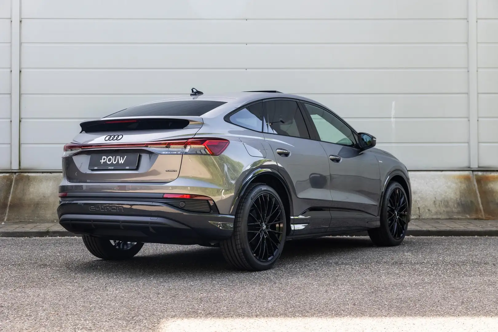 Audi Q4 e-tron Sportback 45 quattro 286pk S Edition 82 kWh | 21" Szürke - 2