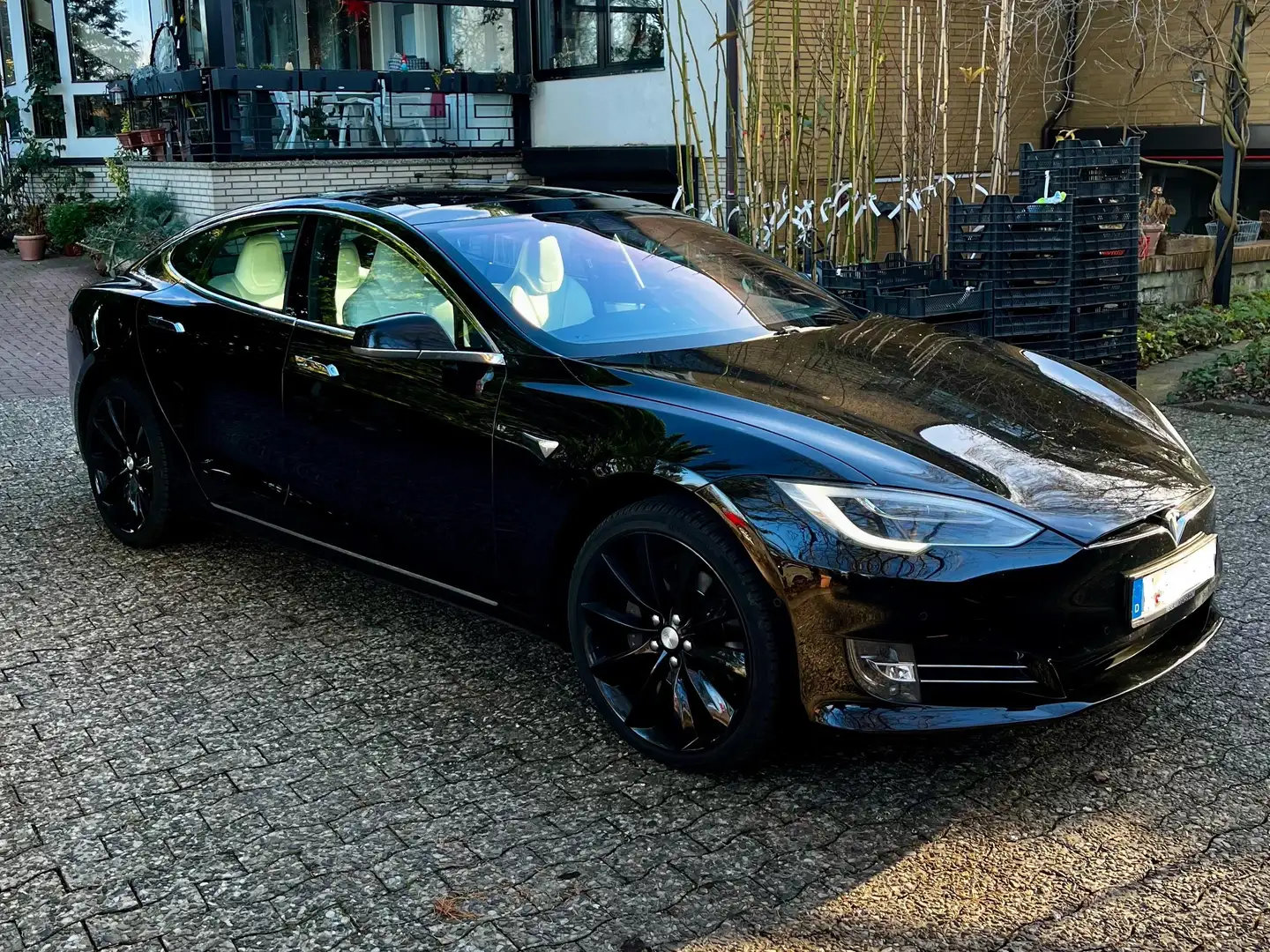 Tesla Model S 100D Allradantrieb Performance Schwarz - 2