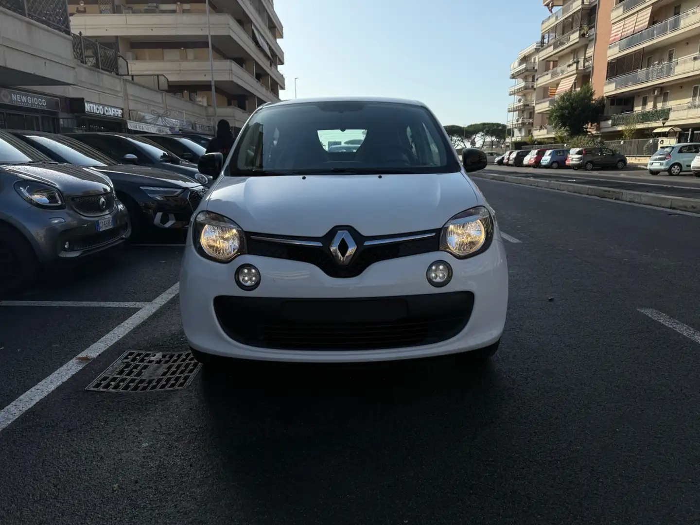 Renault Twingo SCe Stop&Start LIMITEED LED PDC BLUETOOTH C.AUTOMA White - 1