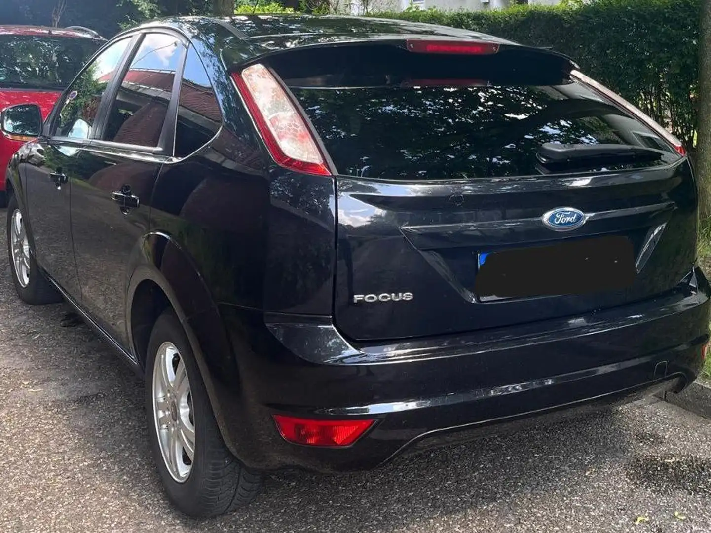 Ford Focus Ford Focus 1.6 |116 PS|TÜV 04/2026|Top Zustand Black - 1