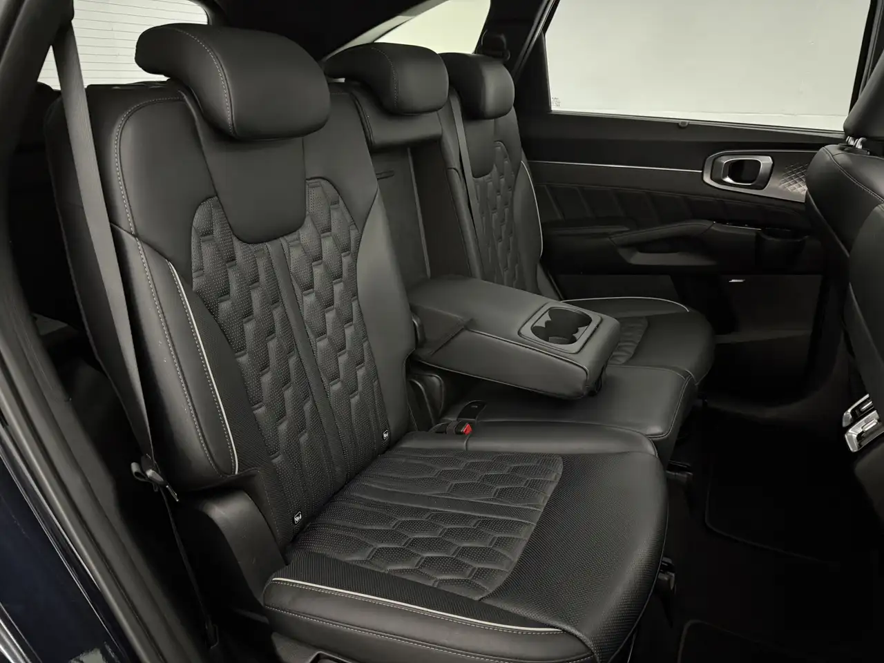 Kia Sorento 1.6 T-GDI Hybrid 2WD ExecutiveLine 7p. Pano Vi, миниатюра 17