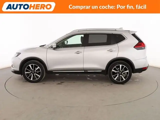 Nissan X-Trail view 3