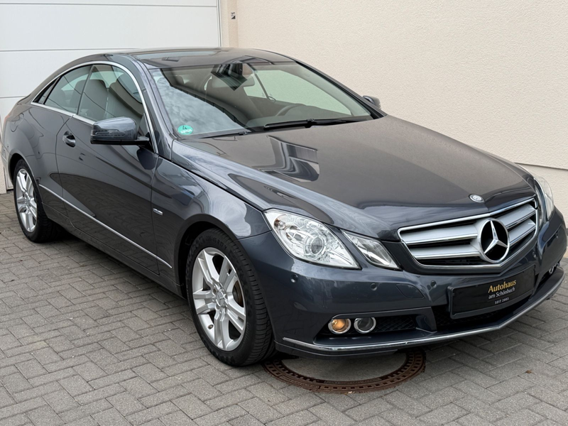 Mercedes-Benz E 200 CGI °Coupe°Elegance°76Tkm°2.Hand°Leder°Nav — photo 3