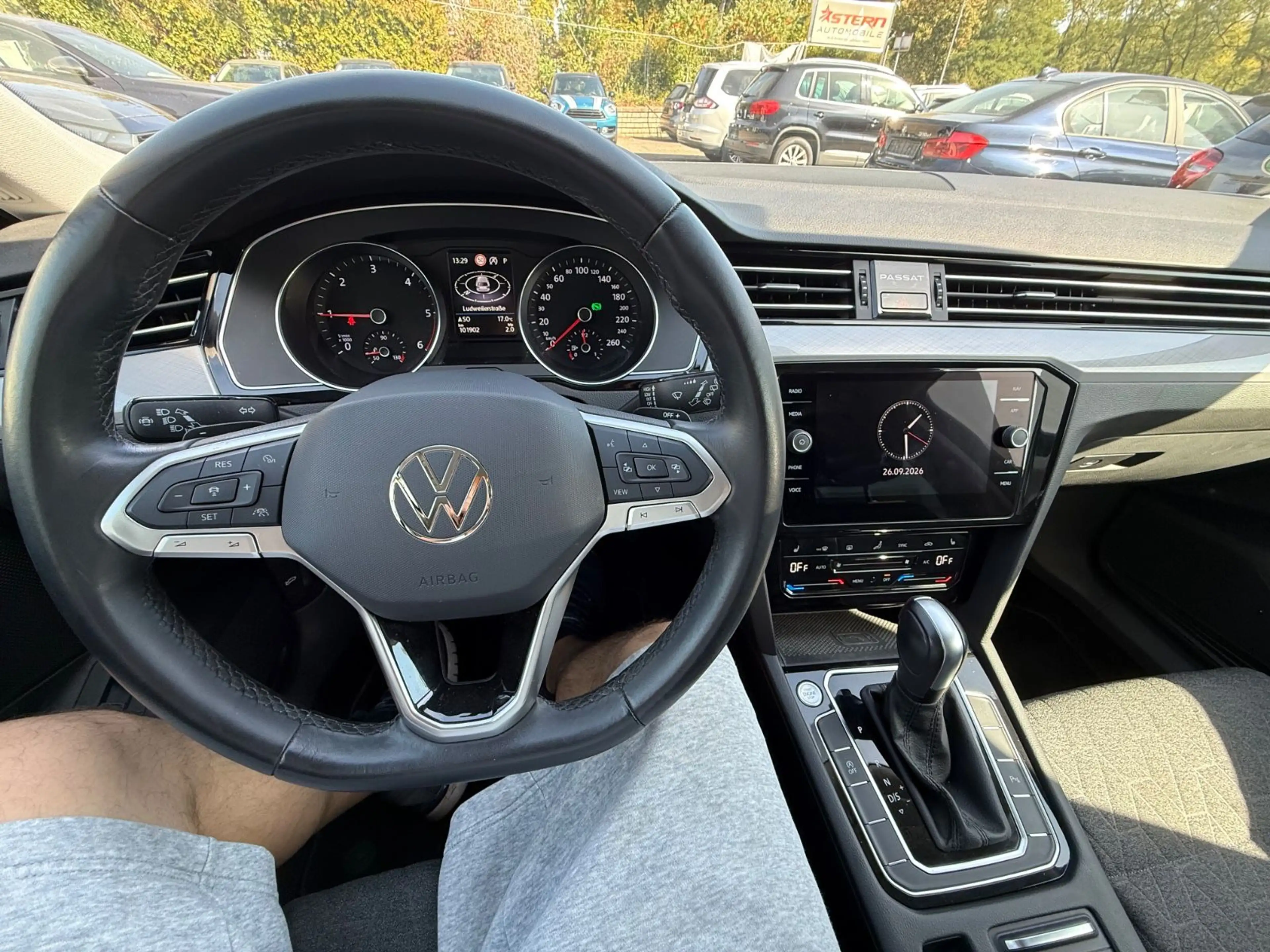 Volkswagen Passat Variant Business 2.0 TDI DSG AHK — photo 9