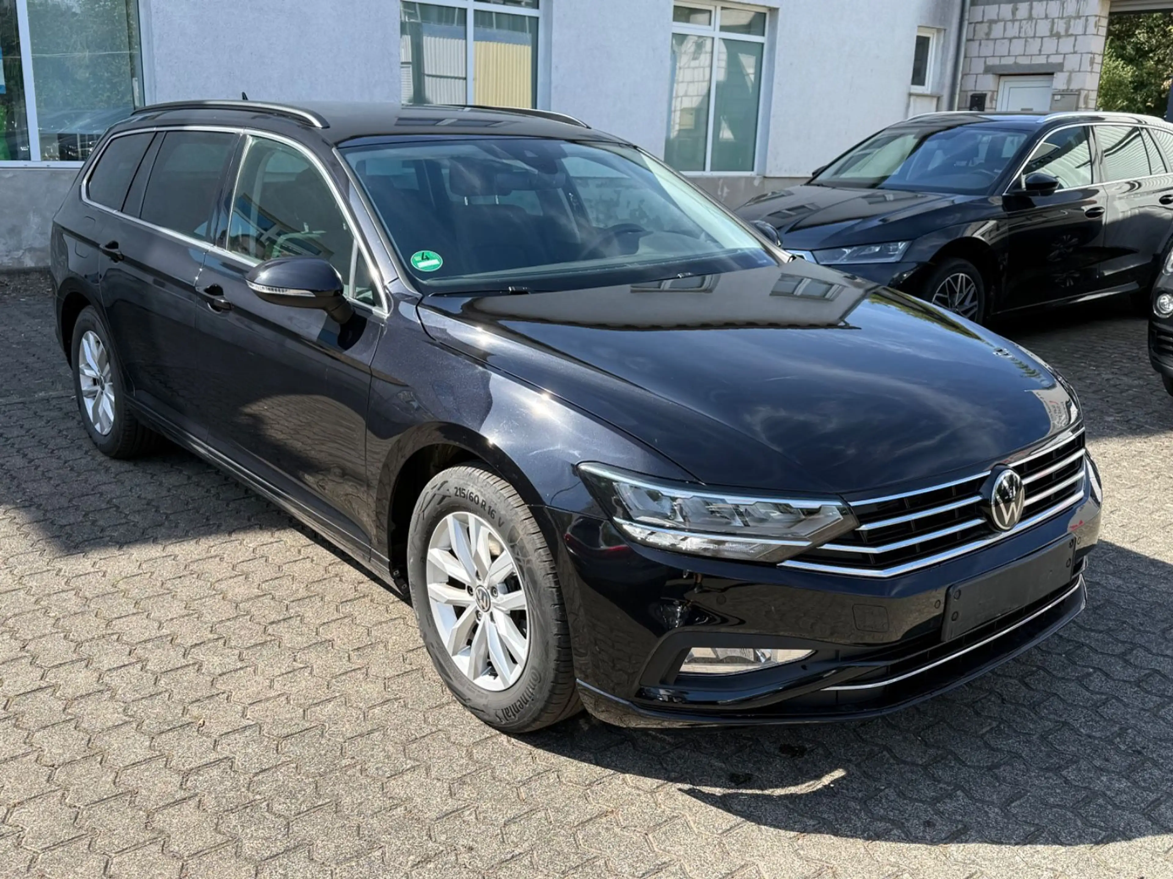 Volkswagen Passat Variant Business 2.0 TDI DSG AHK — photo 5