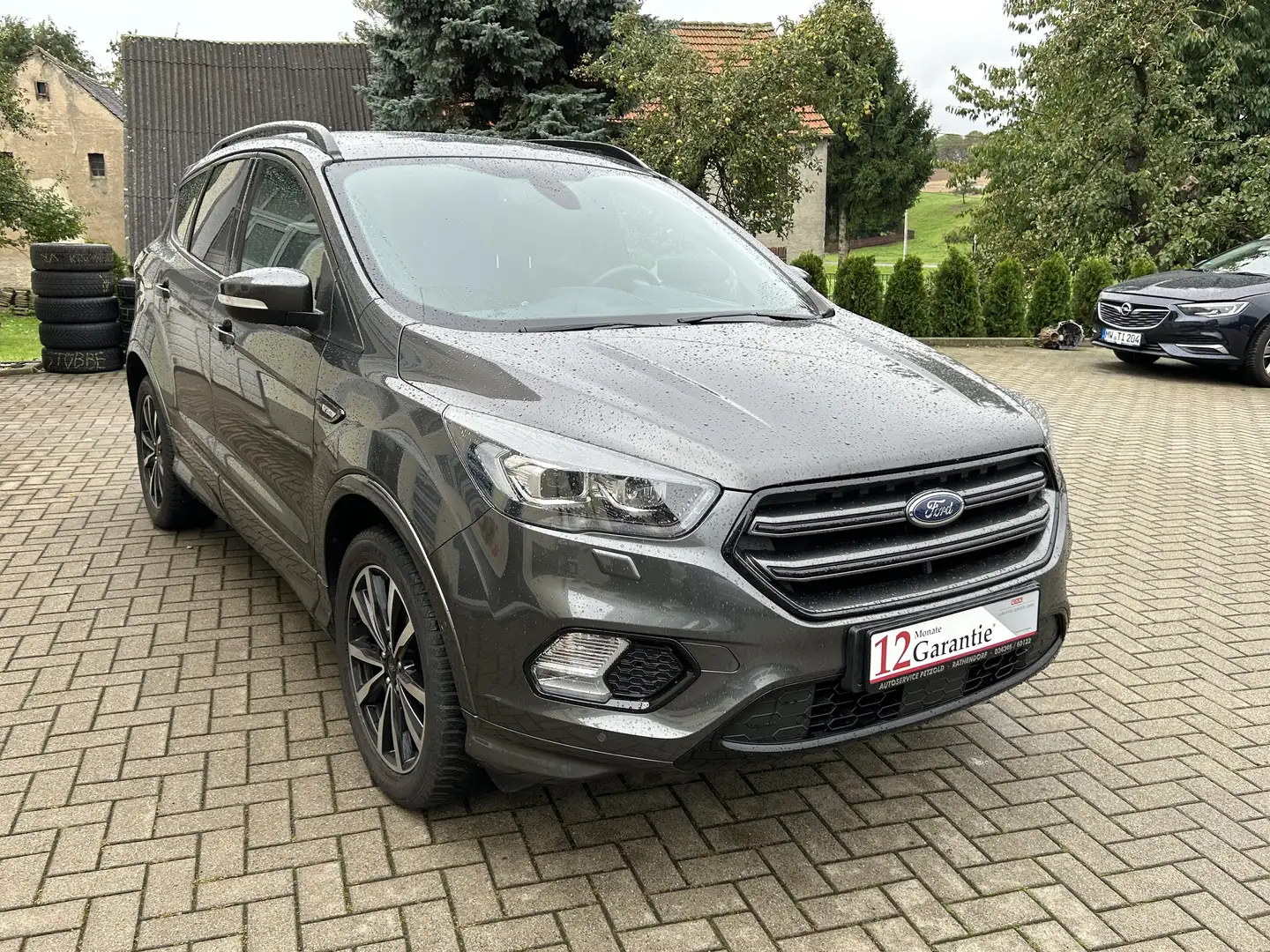 Ford Kuga Kuga 1.5 EcoBoost 2x4 ST-Line Grau - 2