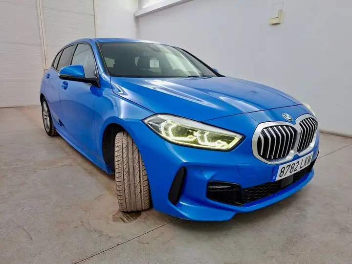 BMW Serie 1 118d (F40) 2020, foto 5