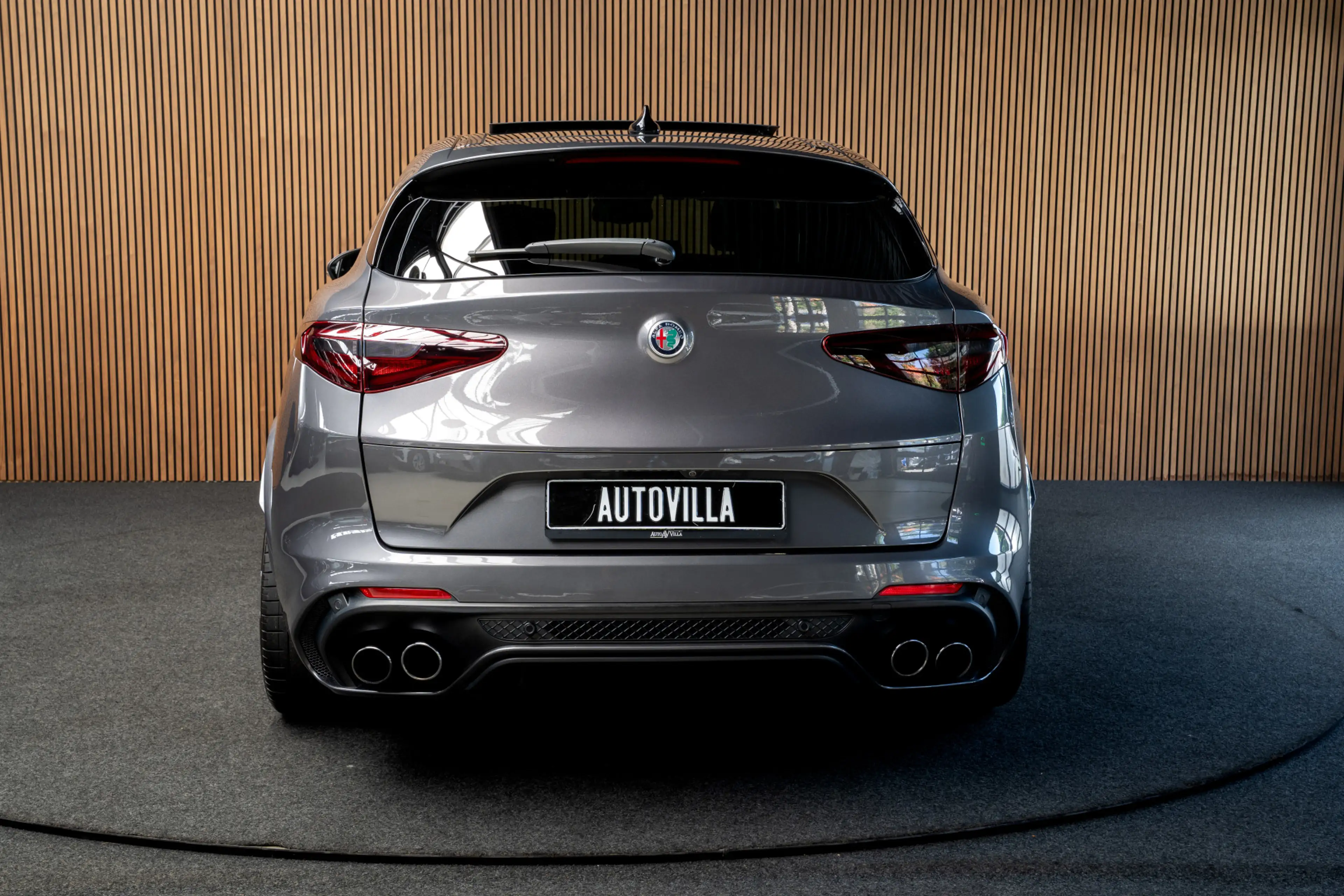 Alfa Romeo Stelvio 2.9 V6 AWD Quadrifoglio — photo 4
