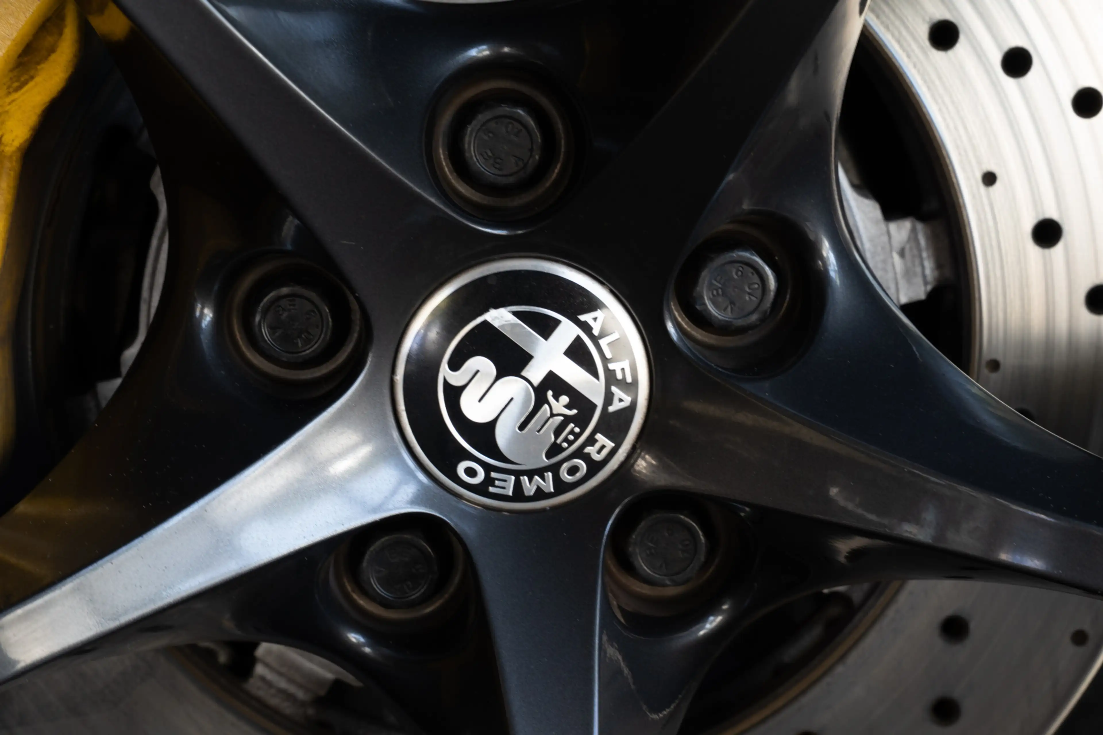 Alfa Romeo Stelvio 2.9 V6 AWD Quadrifoglio — photo 21