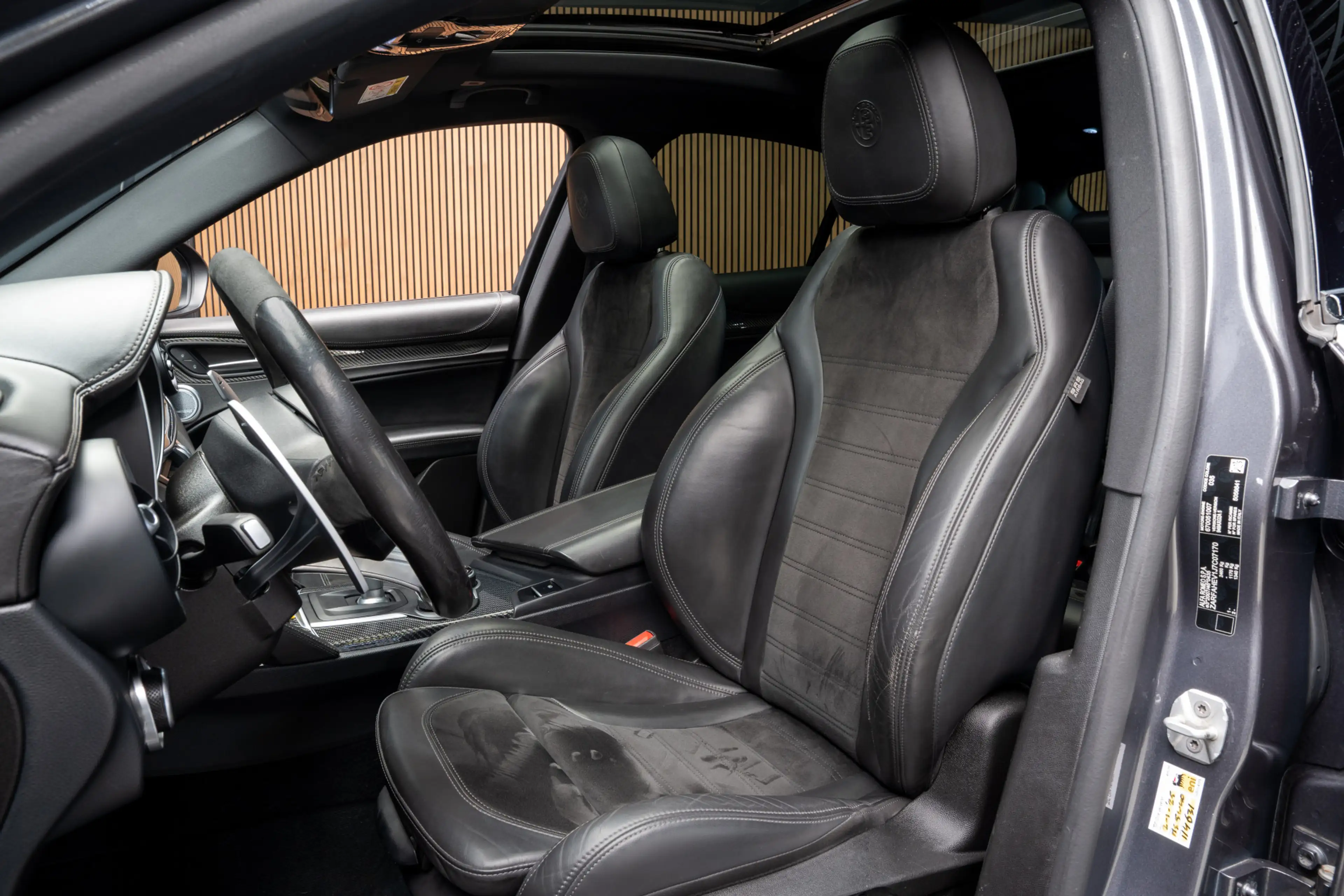 Alfa Romeo Stelvio 2.9 V6 AWD Quadrifoglio — photo 27
