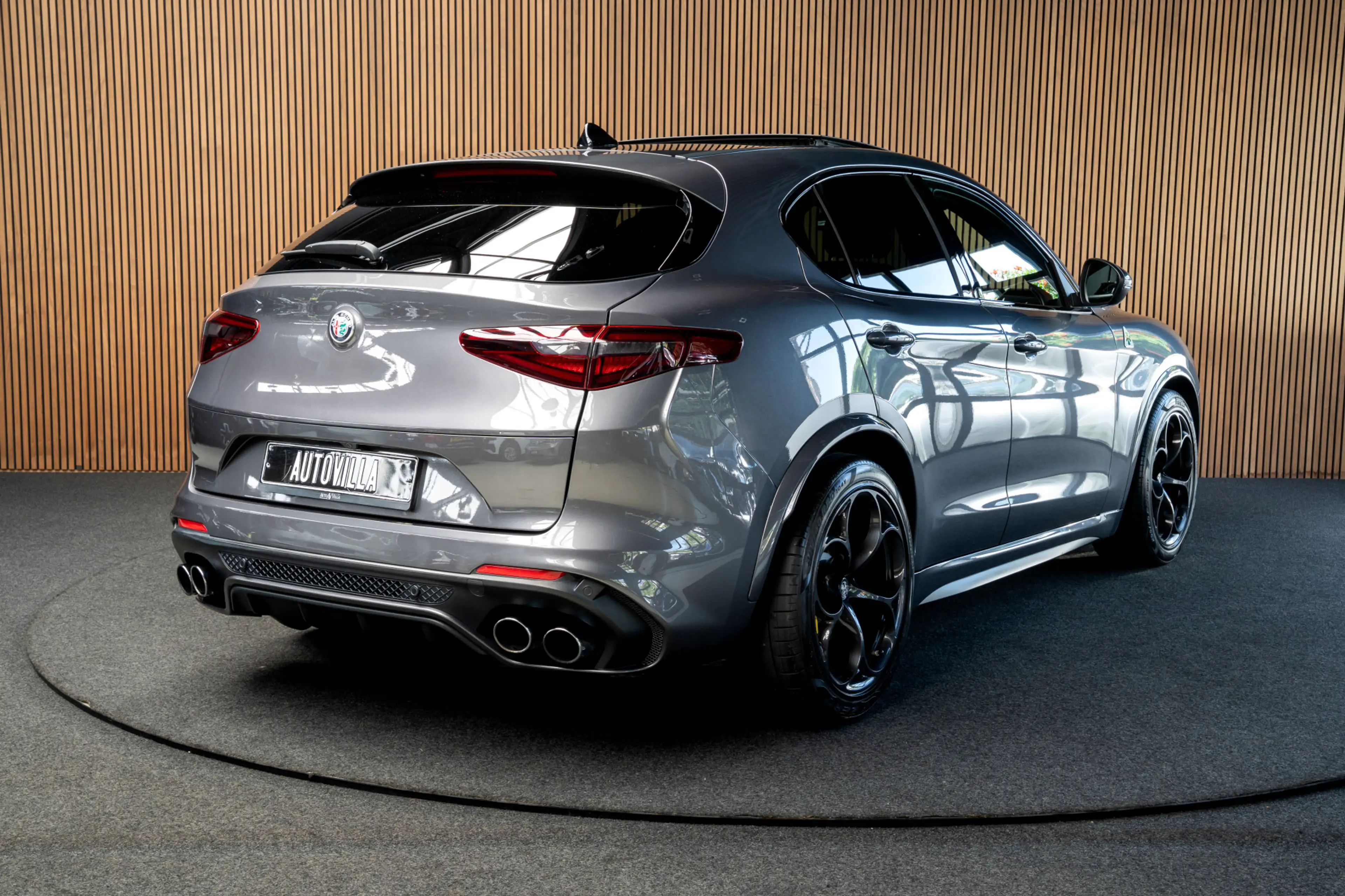 Alfa Romeo Stelvio 2.9 V6 AWD Quadrifoglio — photo 5