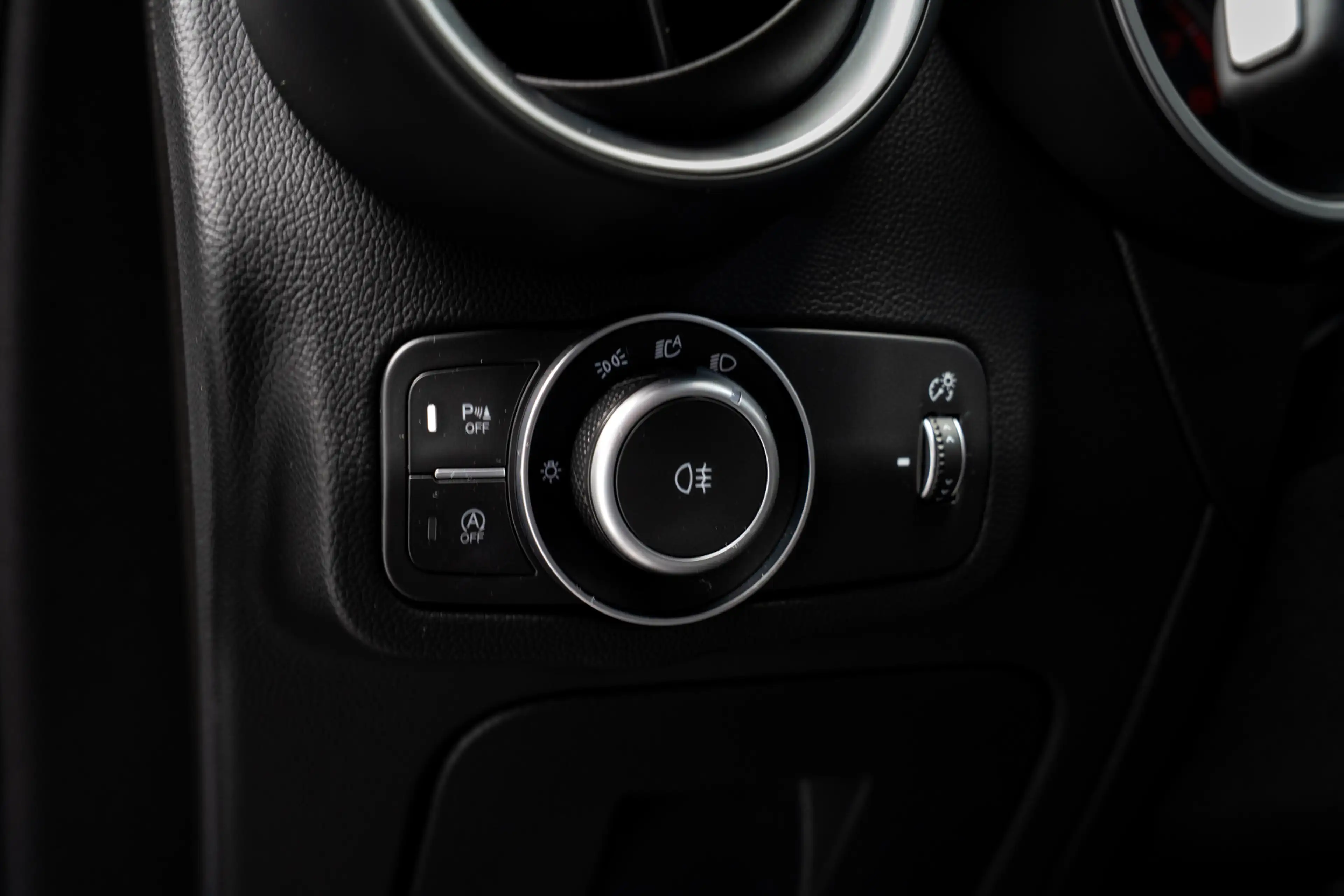 Alfa Romeo Stelvio 2.9 V6 AWD Quadrifoglio — photo 32