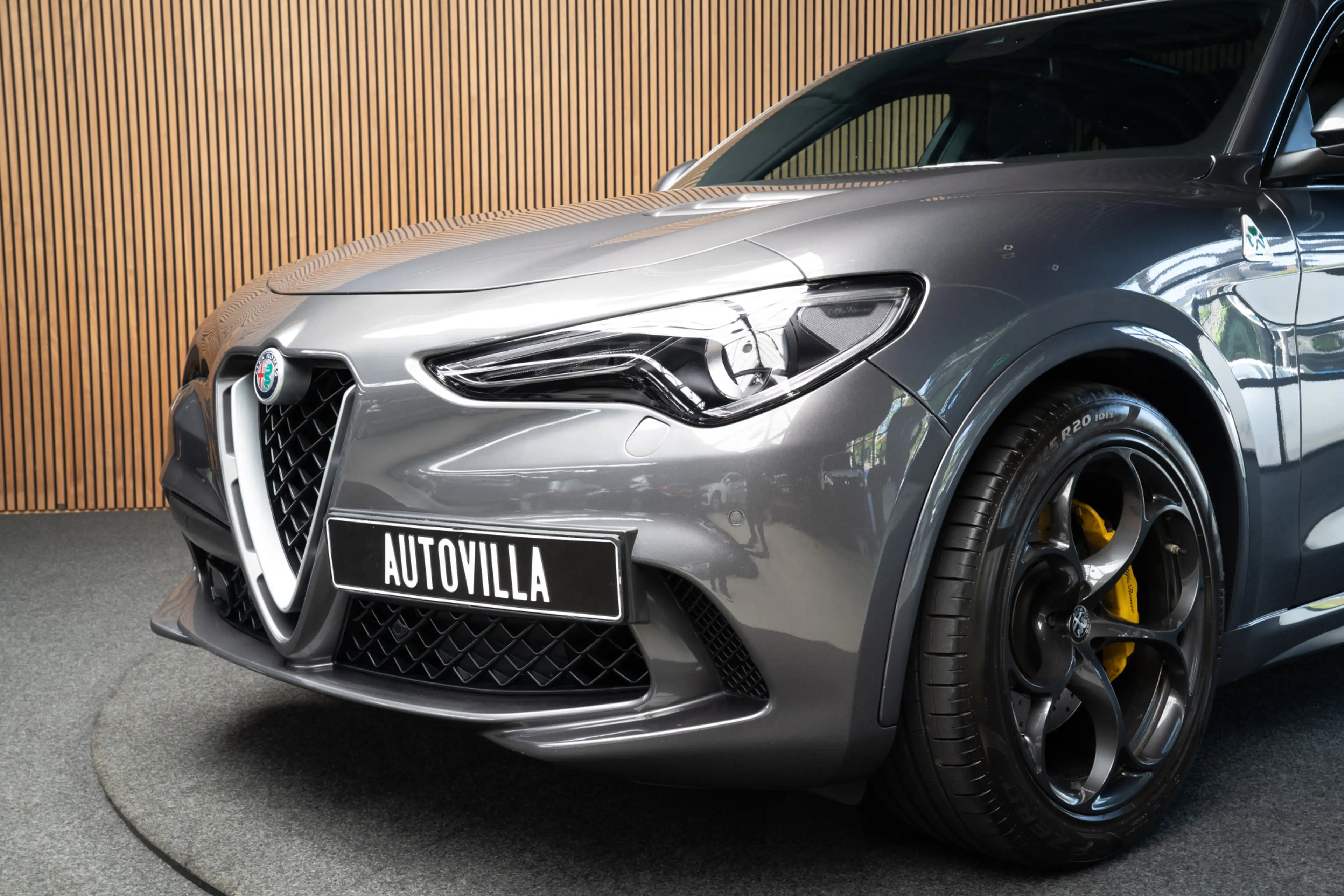 Alfa Romeo Stelvio 2.9 V6 AWD Quadrifoglio — photo 9