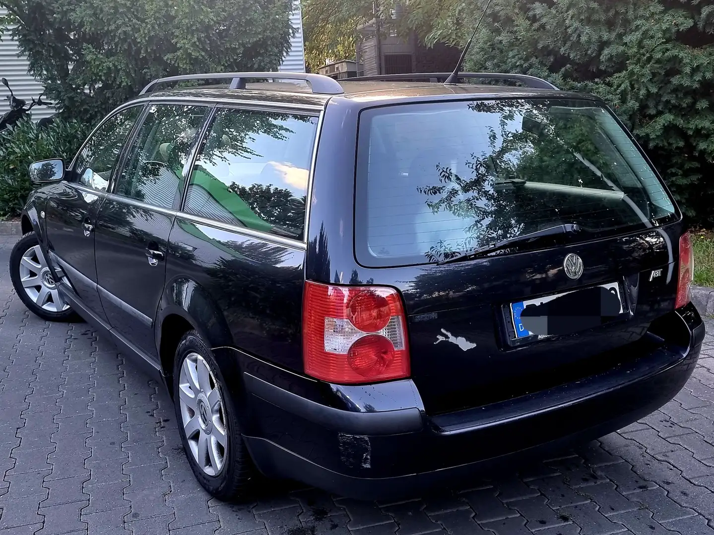 Volkswagen Passat Variant Passat Variant 1.8 5V Turbo Чорний - 2