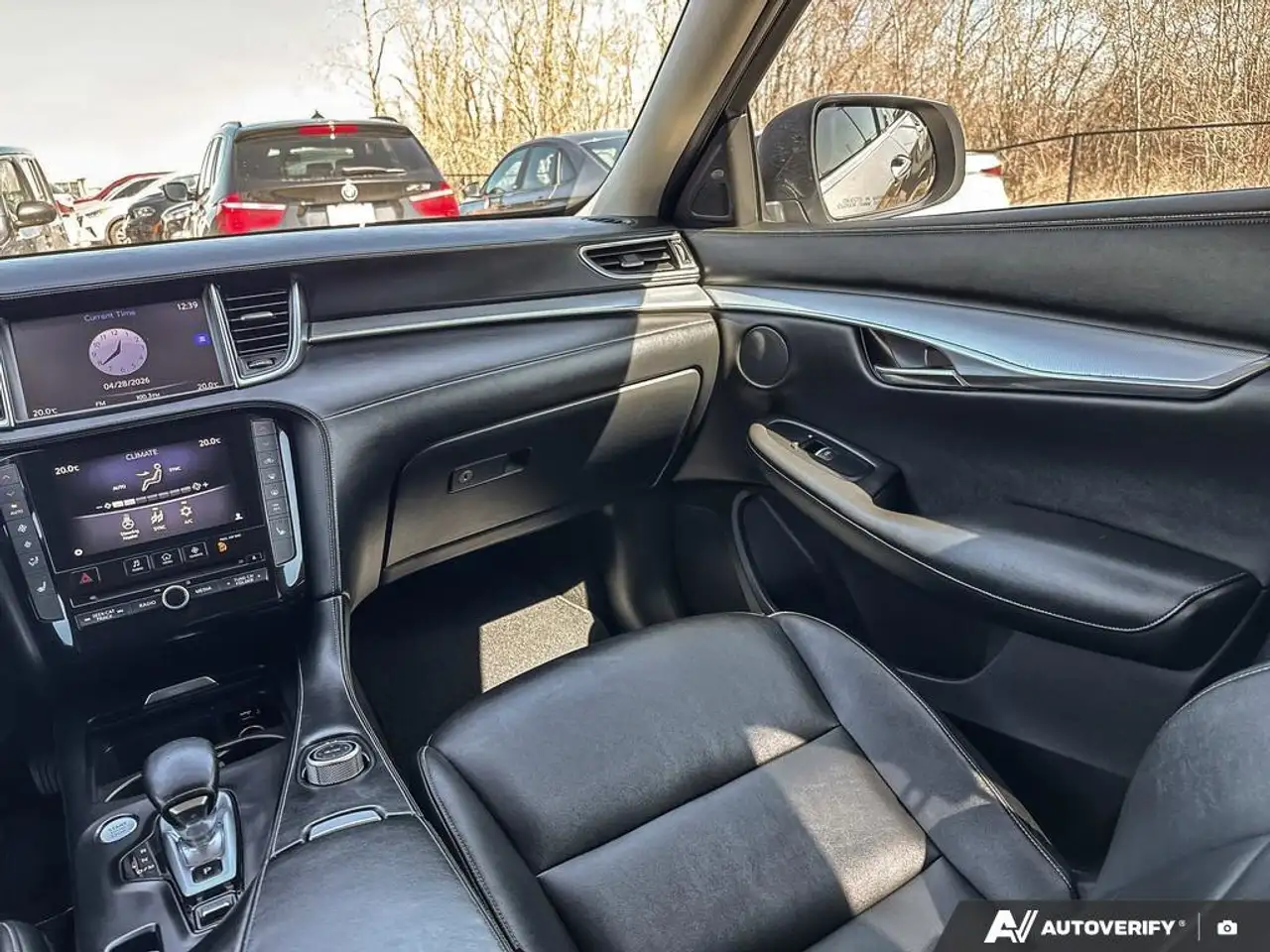 Infiniti QX50 снимка Infiniti QX50