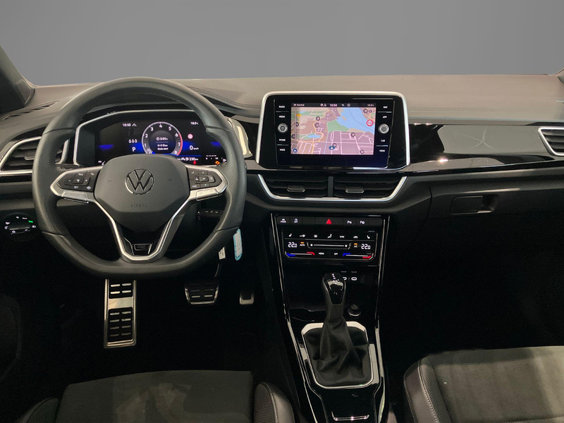 Volkswagen T-Roc 1.5TSI/150PK DSG R-Line · Trekhaak · Navigatie · C — photo 6