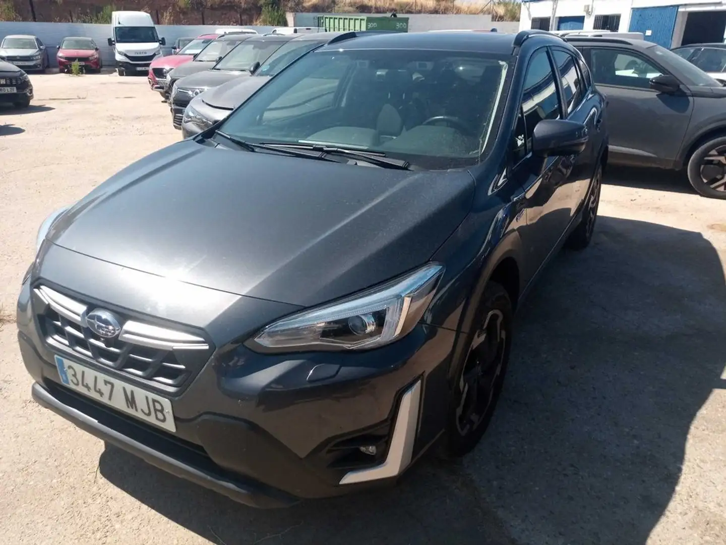 Subaru XV 2.0i Hybrid Executive Plus CVT Gris - 2