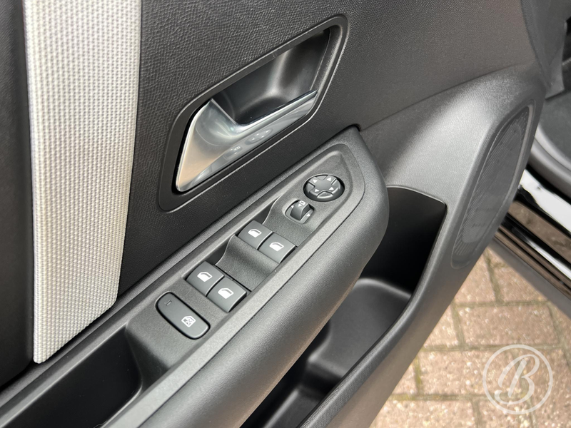 Citroen C4 1.2 Hybrid 145 Max Automaat Head up display — photo 14