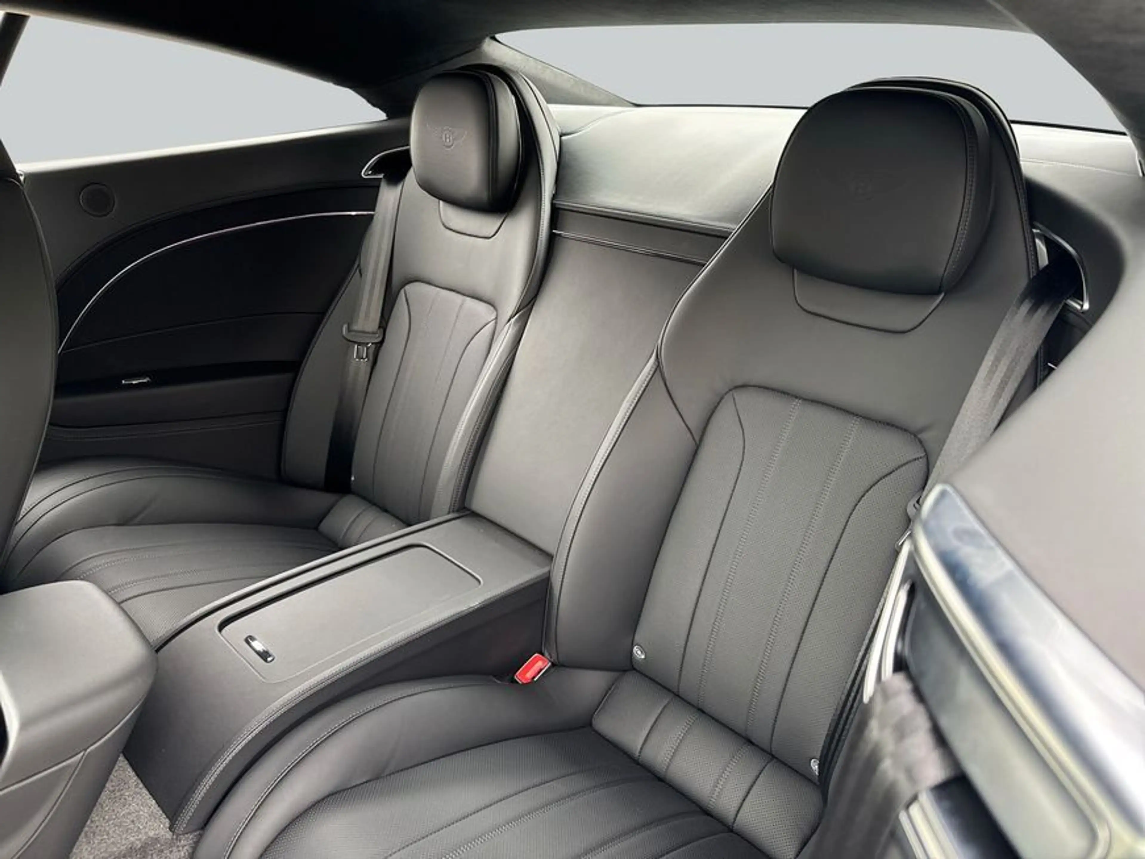 Bentley Continental GT — photo 15