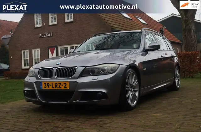 BMW 325 3-serie Touring 325i Business Line Sport Aut. | M-