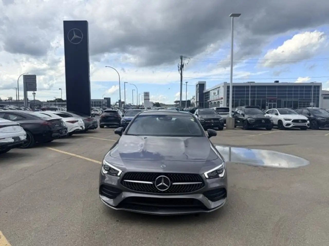 Mercedes-Benz CLA снимка Mercedes-Benz CLA