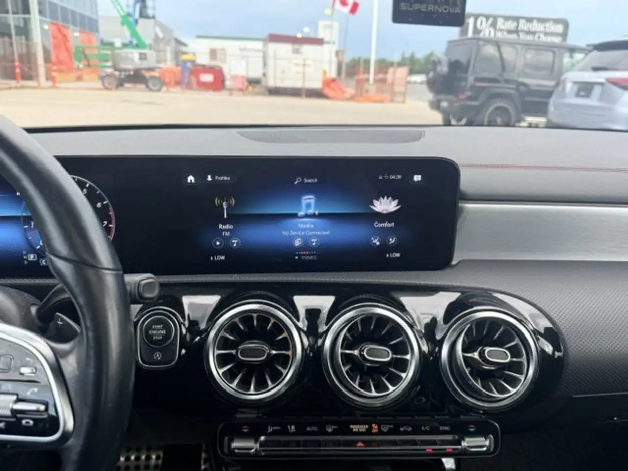 Mercedes-Benz CLA снимка Mercedes-Benz CLA