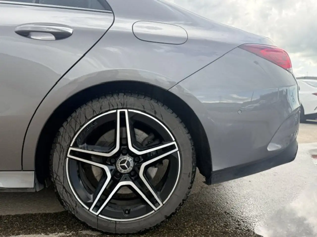 Mercedes-Benz CLA снимка Mercedes-Benz CLA