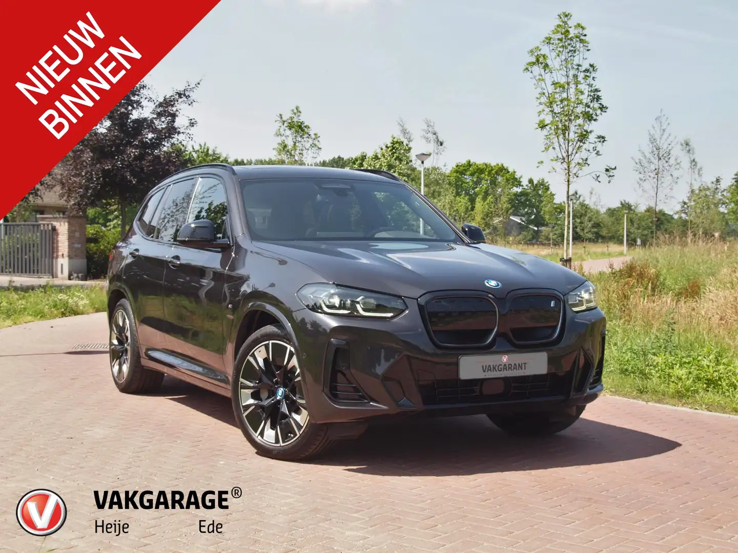 BMW iX3 High Executive Edition 80 kWh | Panoramadak | Trek Grijs - 1