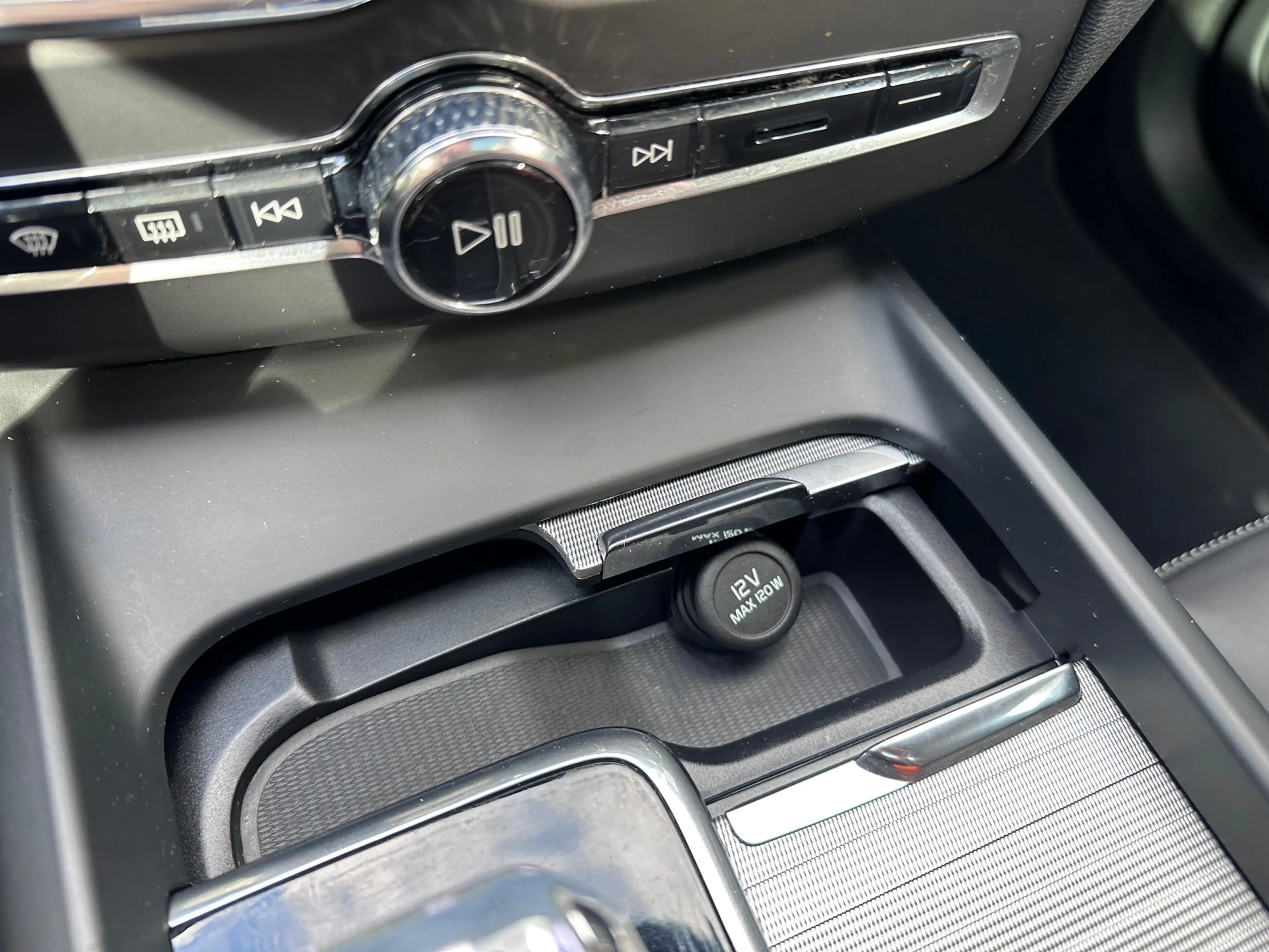 Volvo XC60 B5 Ultimate Dark ORG NL / HK AUDIO / MEMORY / PANO — photo 35