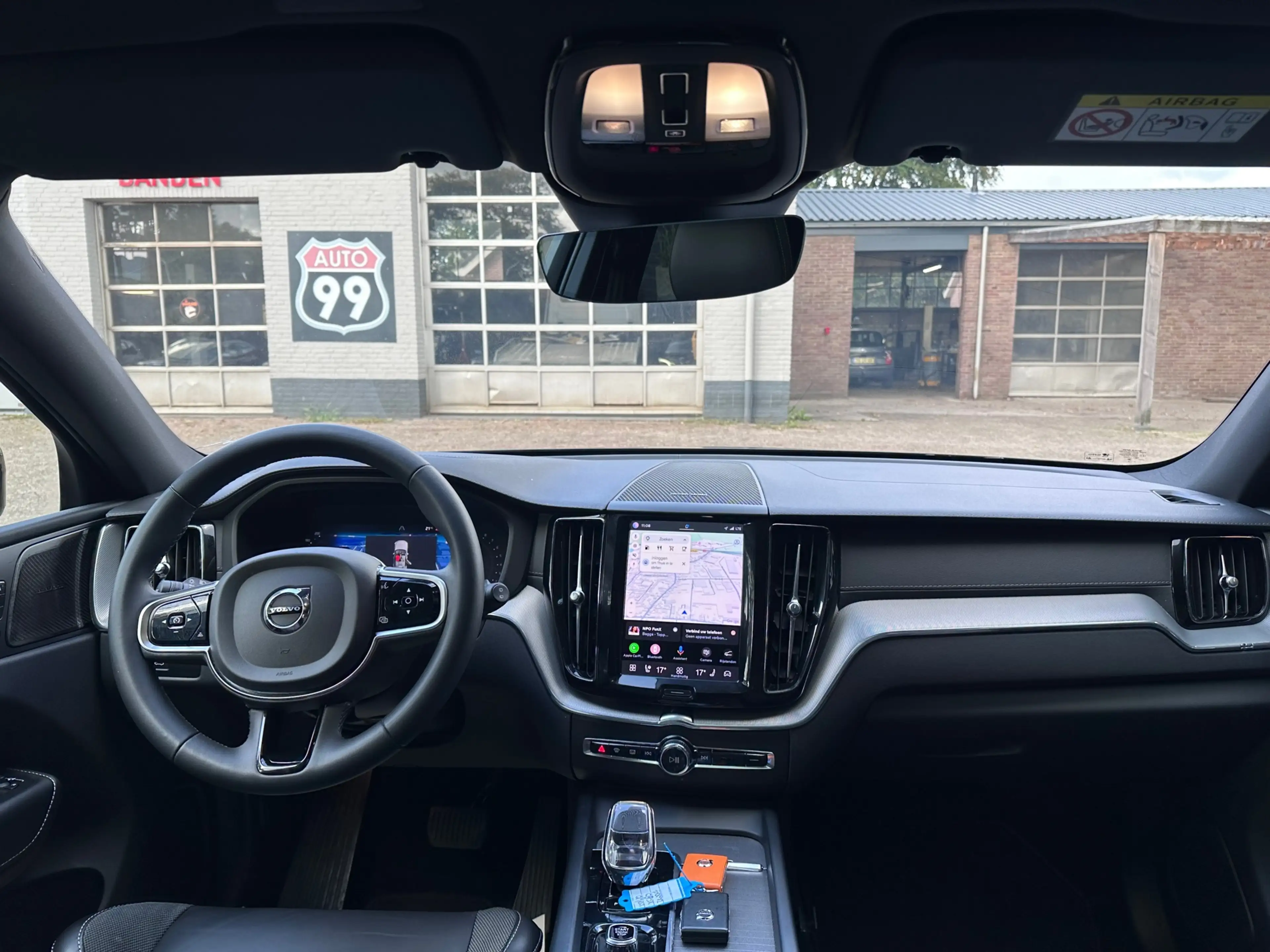 Volvo XC60 B5 Ultimate Dark ORG NL / HK AUDIO / MEMORY / PANO — photo 17