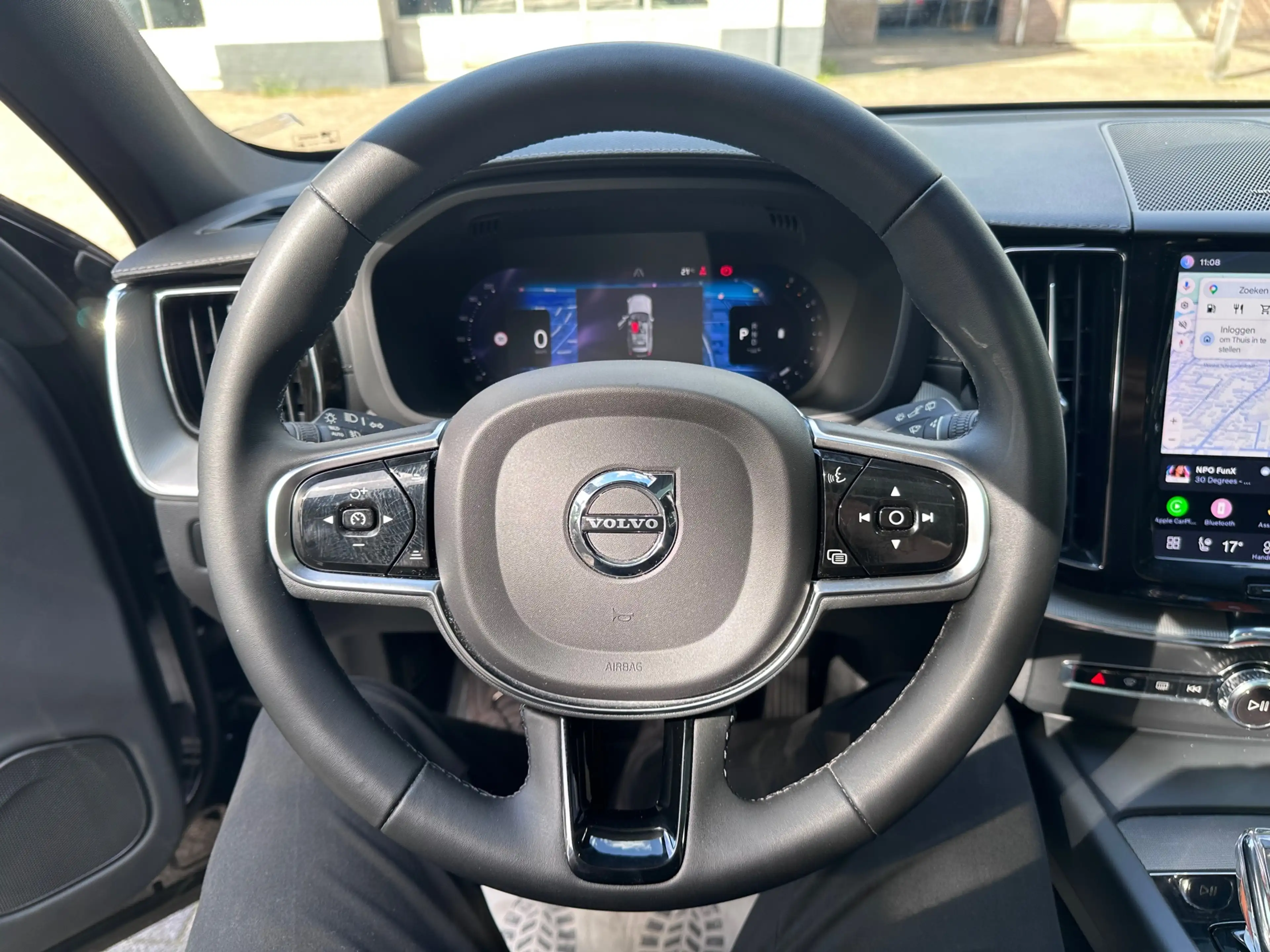 Volvo XC60 B5 Ultimate Dark ORG NL / HK AUDIO / MEMORY / PANO — photo 20