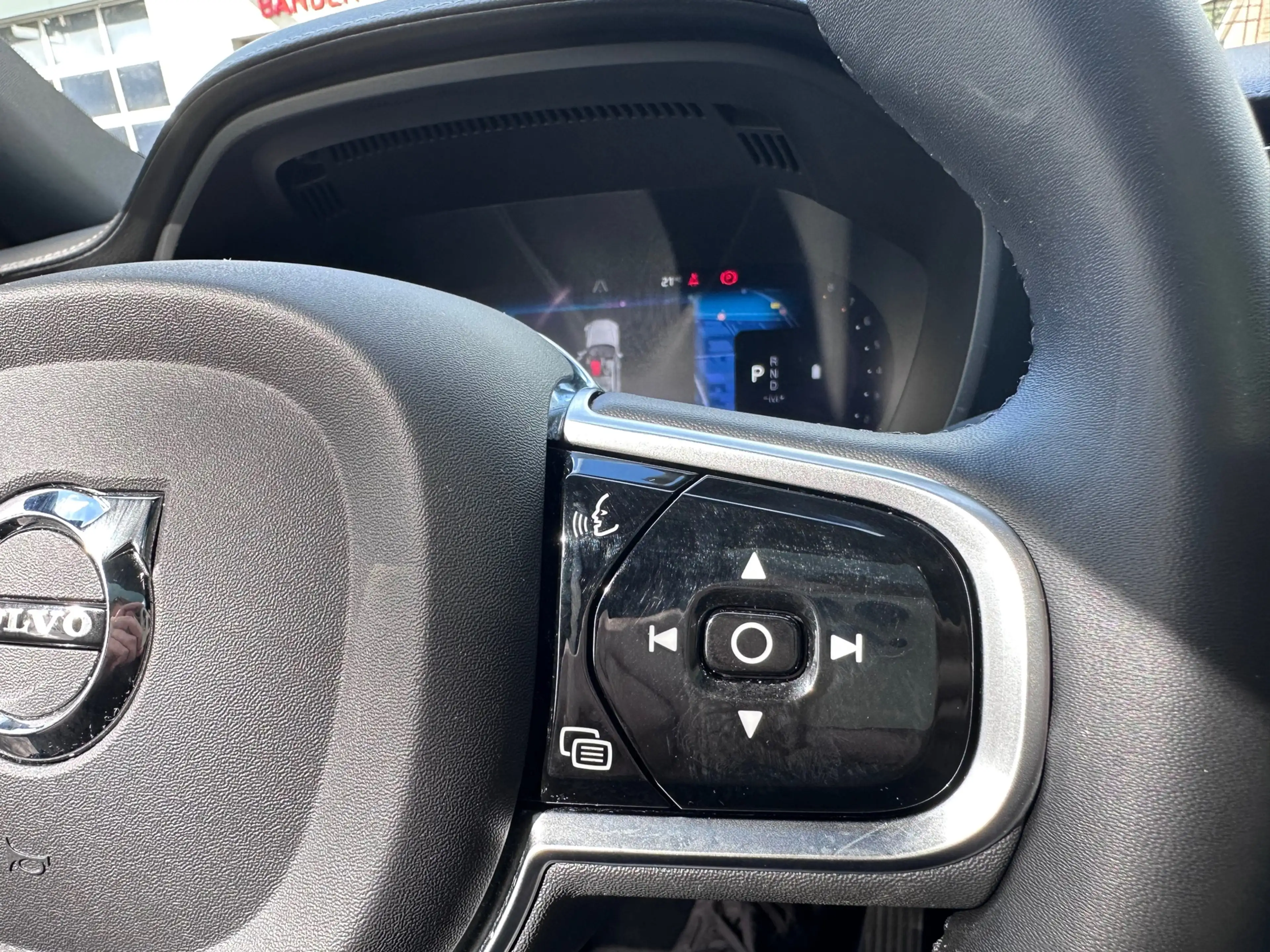 Volvo XC60 B5 Ultimate Dark ORG NL / HK AUDIO / MEMORY / PANO — photo 21