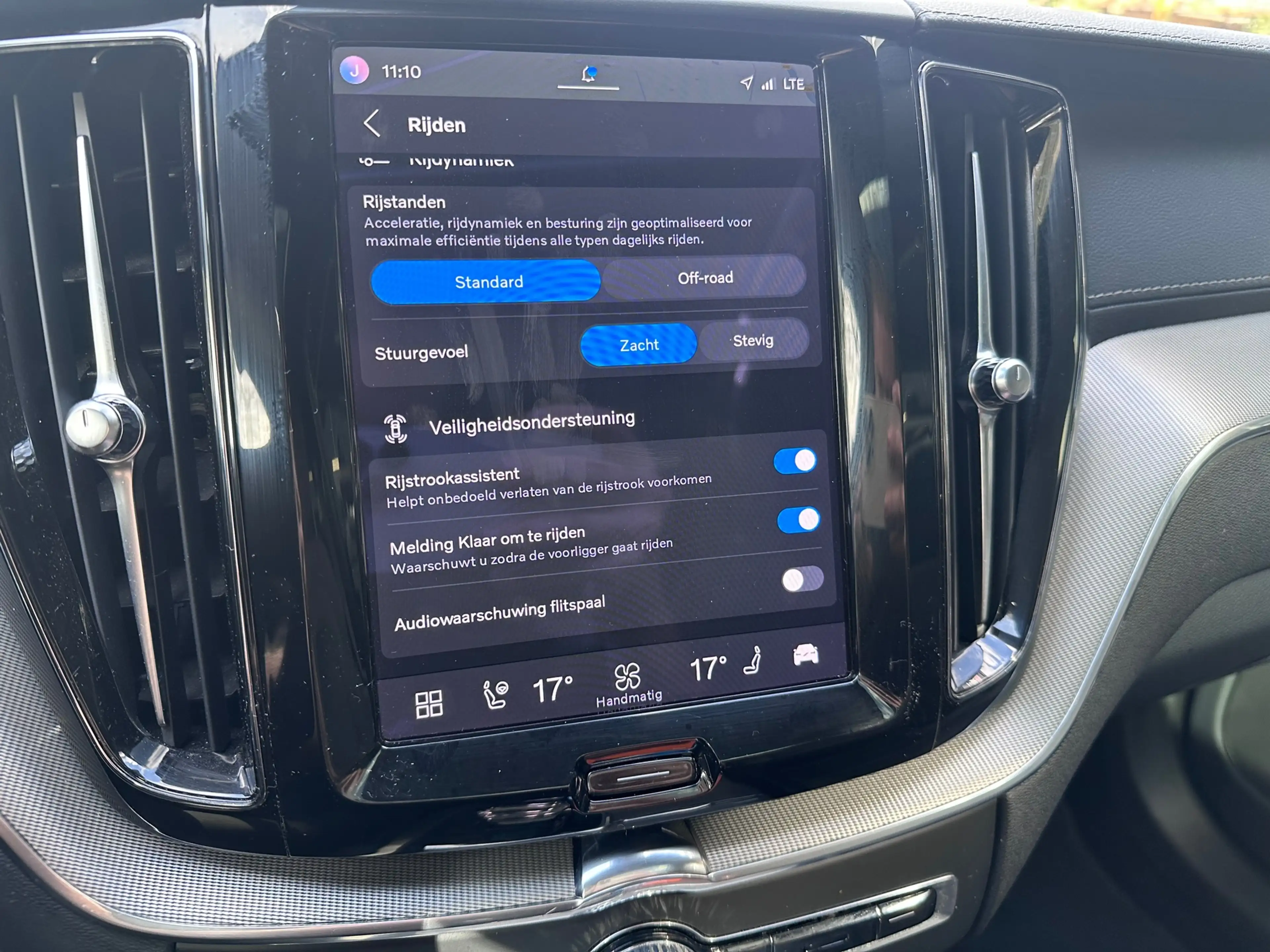 Volvo XC60 B5 Ultimate Dark ORG NL / HK AUDIO / MEMORY / PANO — photo 31