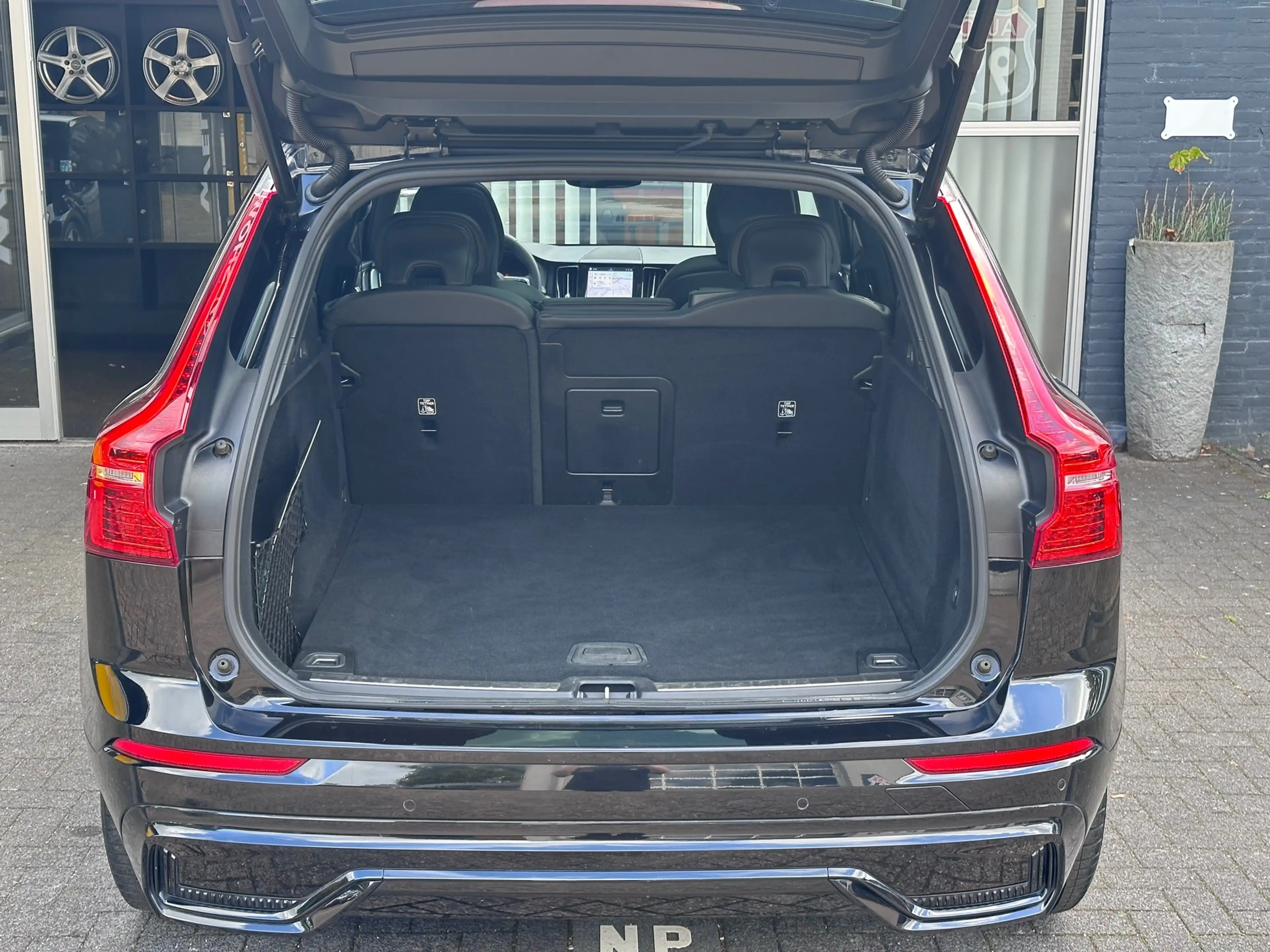Volvo XC60 B5 Ultimate Dark ORG NL / HK AUDIO / MEMORY / PANO — photo 6