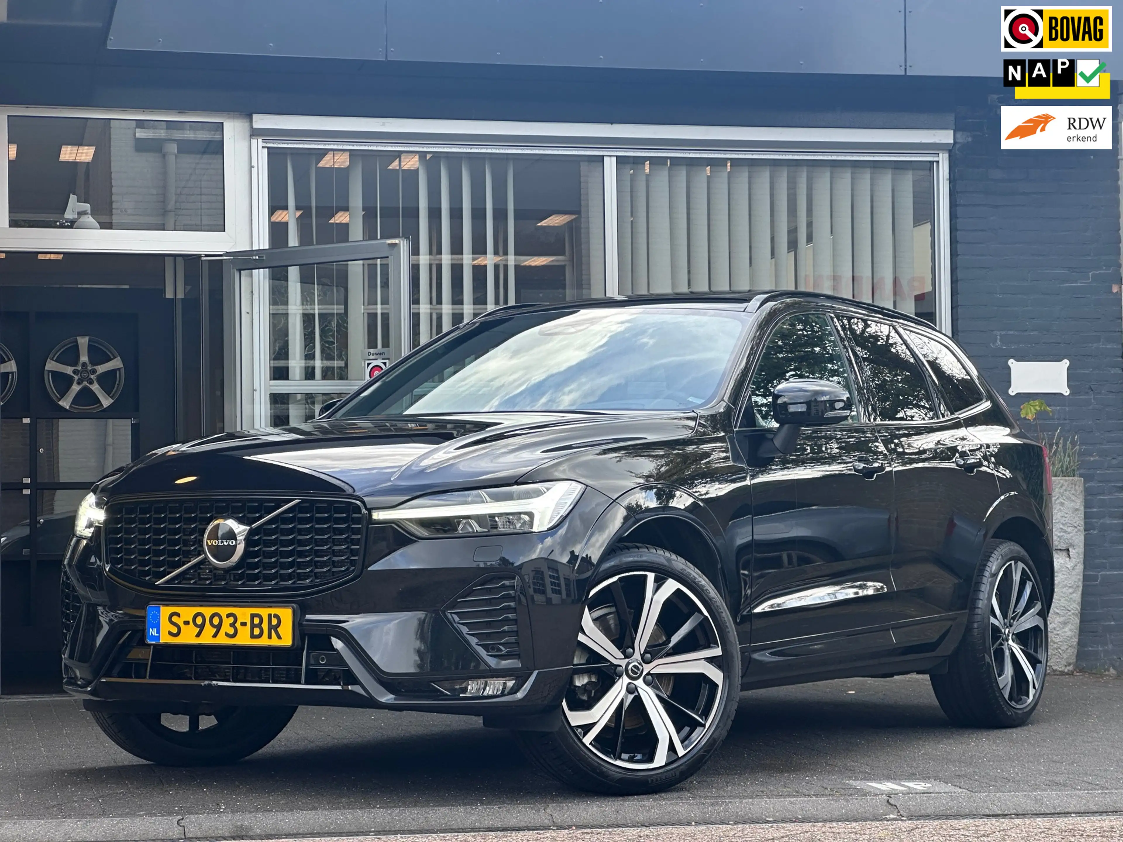 Volvo XC60 B5 Ultimate Dark ORG NL / HK AUDIO / MEMORY / PANO