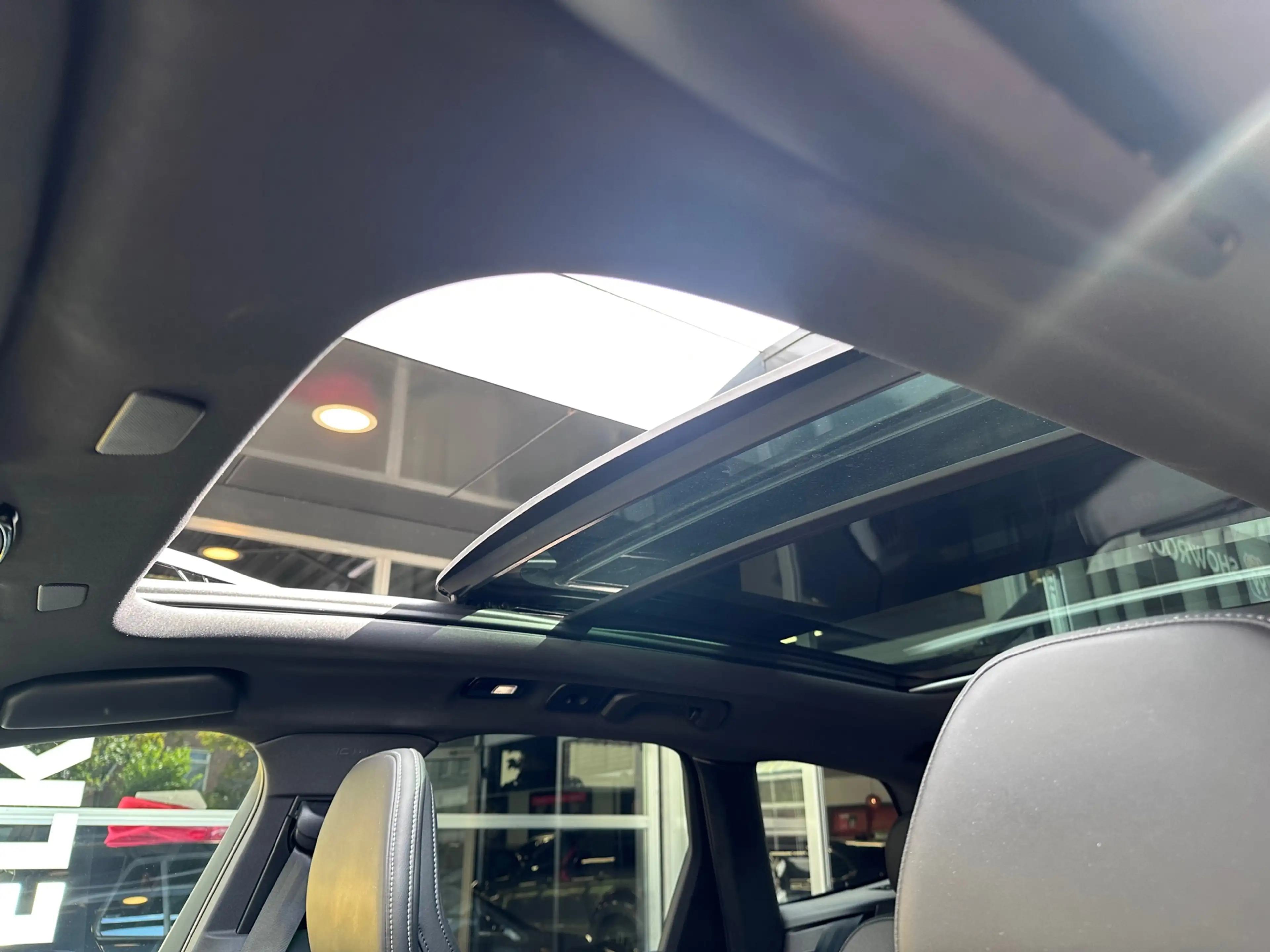 Volvo XC60 B5 Ultimate Dark ORG NL / HK AUDIO / MEMORY / PANO — photo 39