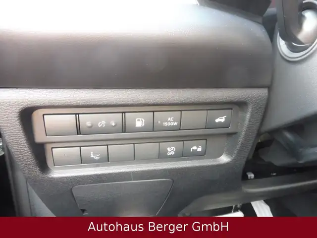 Mitsubishi Outlander view 15