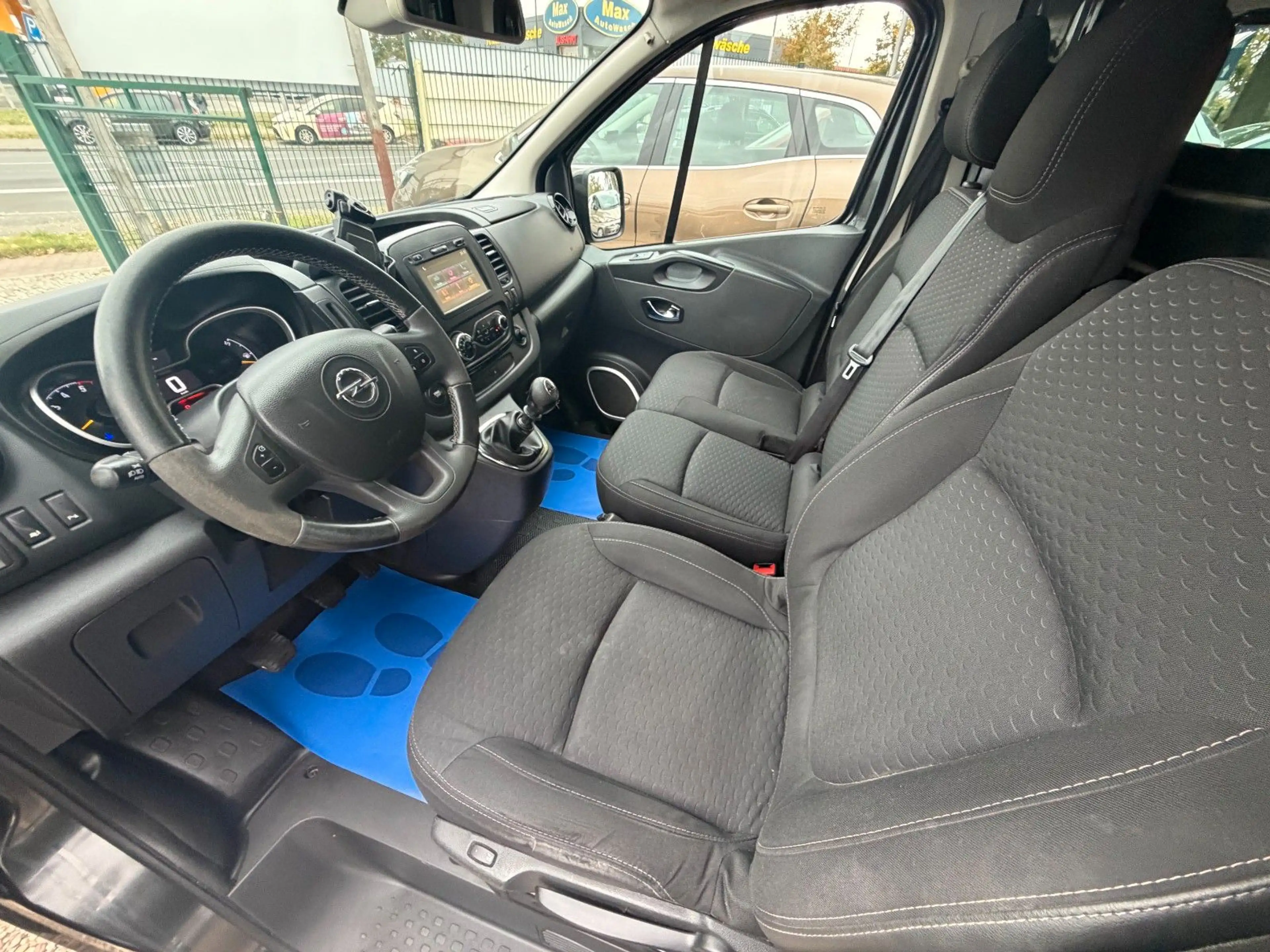 Opel Vivaro L2H1*2.HD*Klima*SHZ*Navi*AHK*PDC*TÜV NEU — photo 13