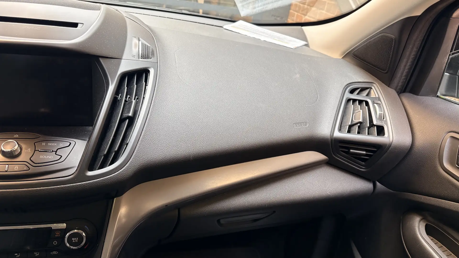 Ford Kuga 2.0 tdci Titanium 2wd s&s 120cv E6 Nero - 2