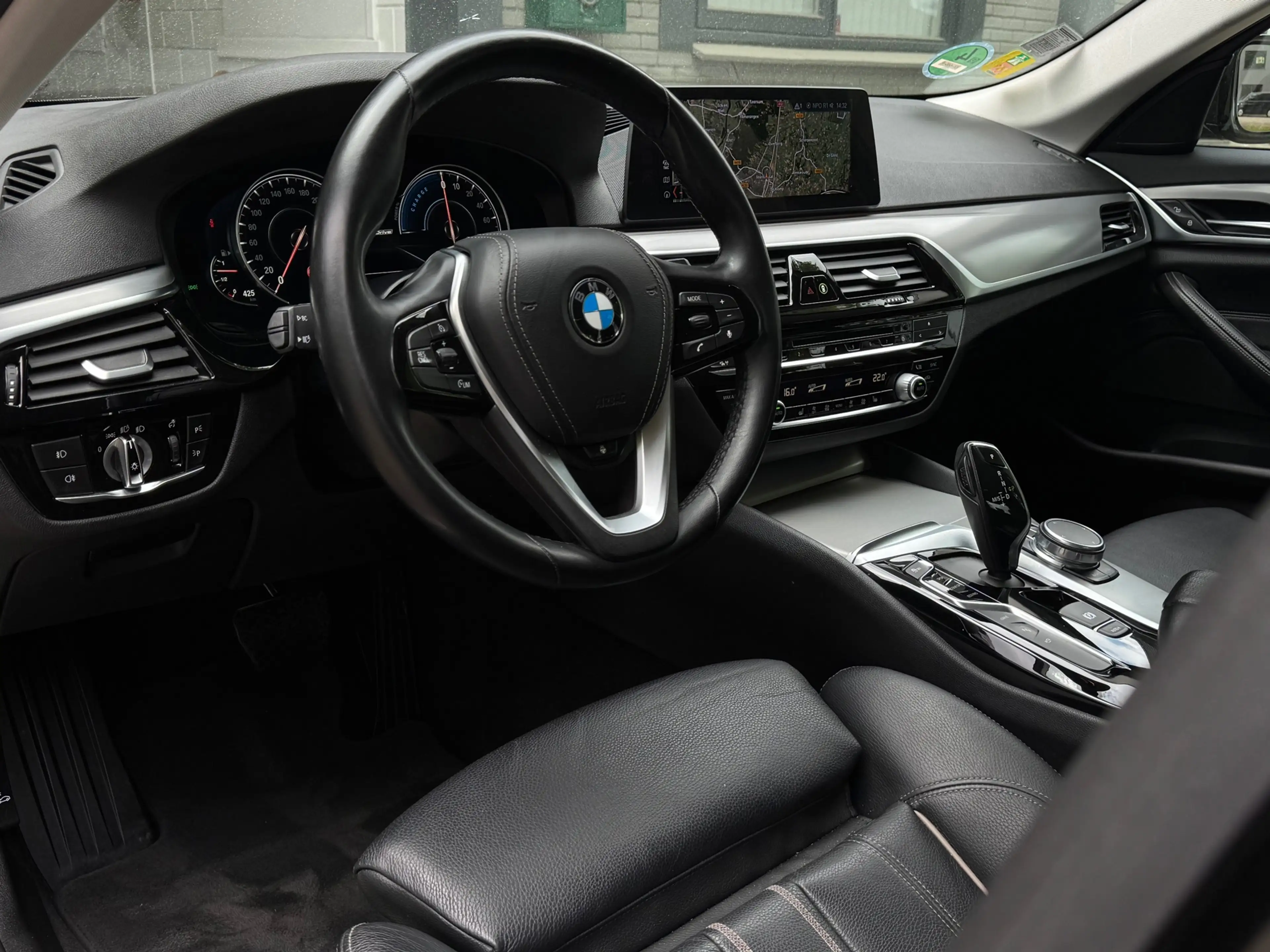 BMW 530 5-serie 530e iPerformance High Executive — photo 13
