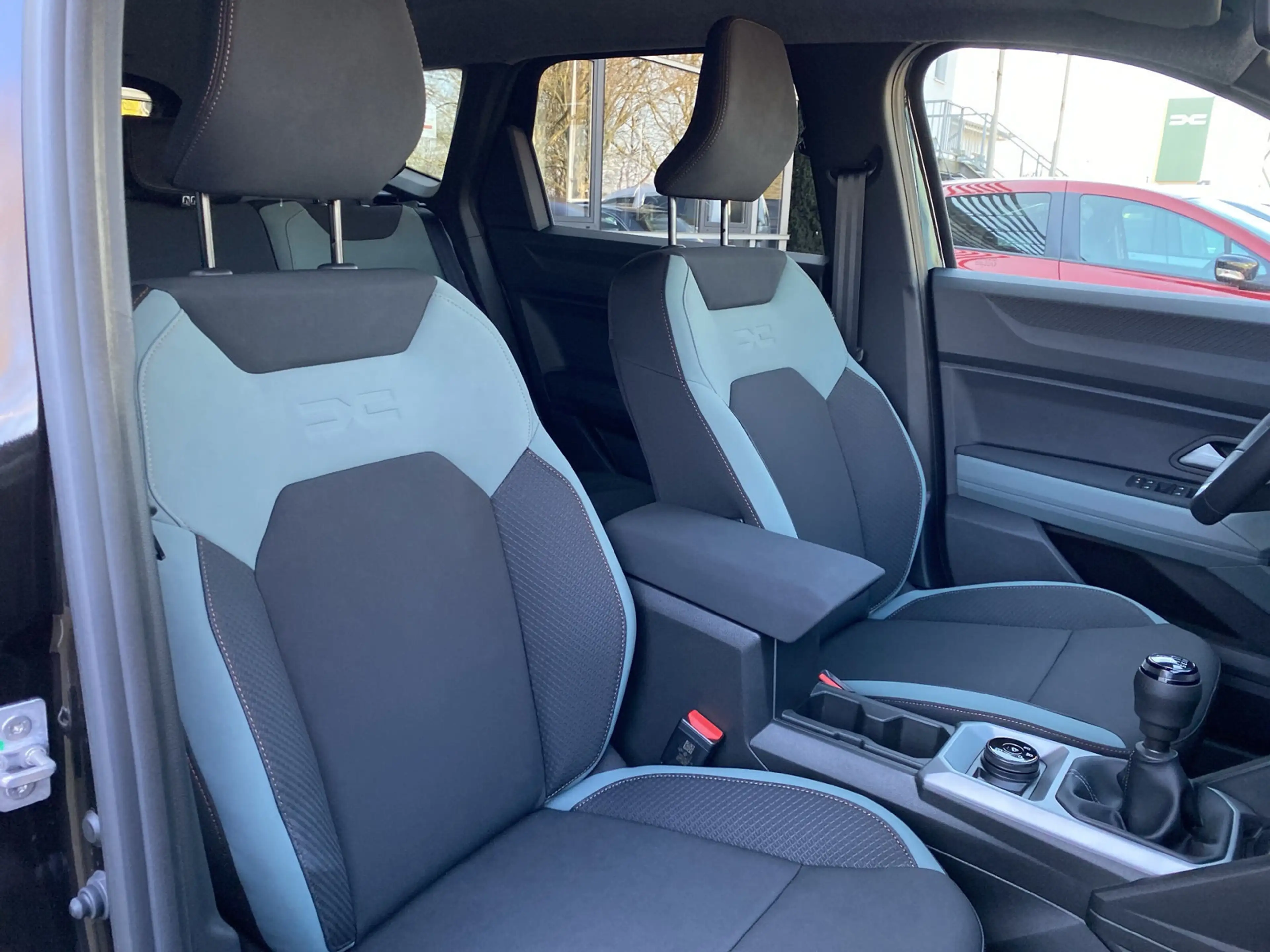 Dacia Bigster Extreme TCe 130 4x4 360°Ka. Navi Sitzh. — photo 12