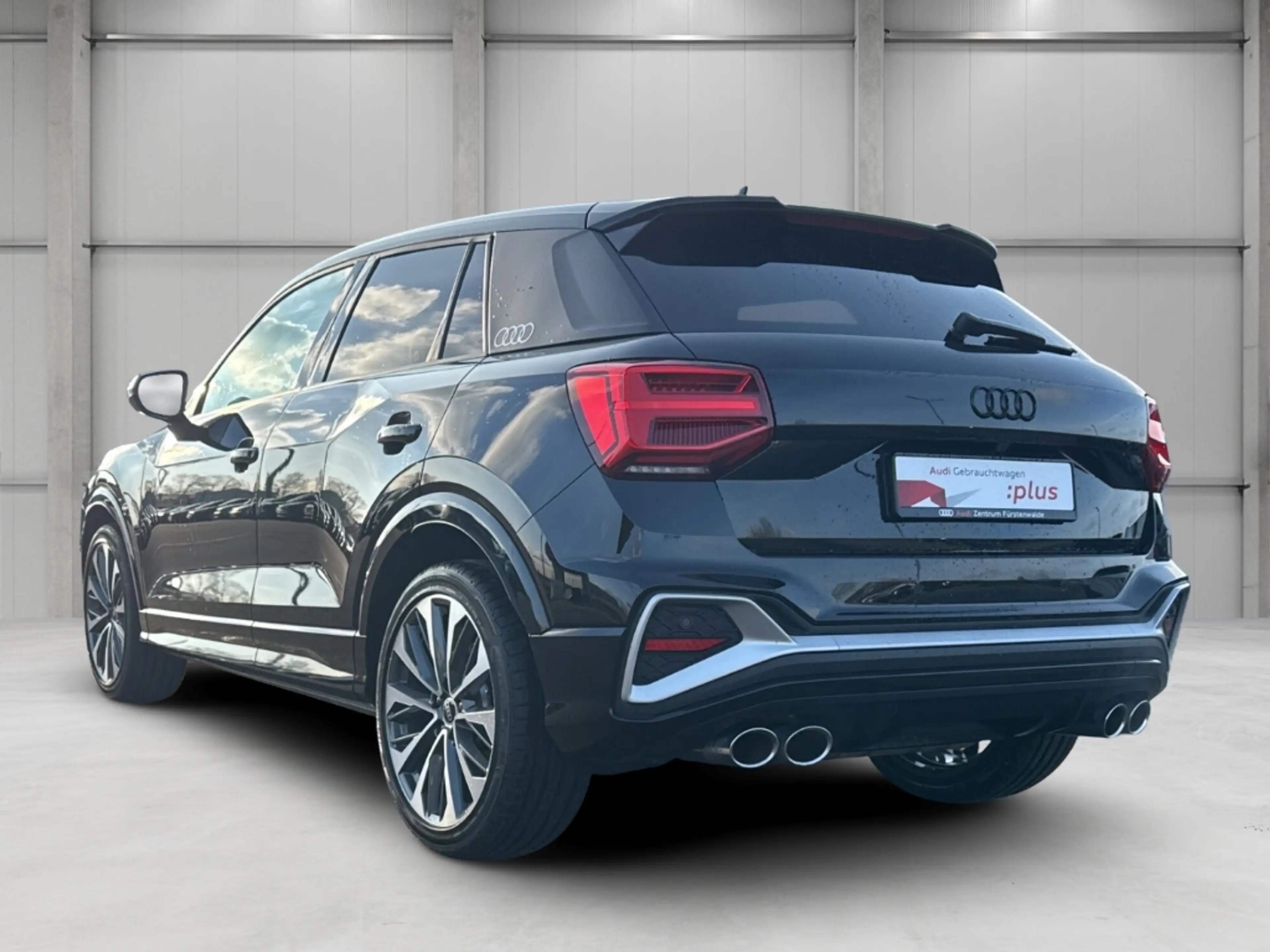 Audi SQ2 2.0 TFSI S tronic quattro Navi LED 2-Zonen-Klimaau — photo 2