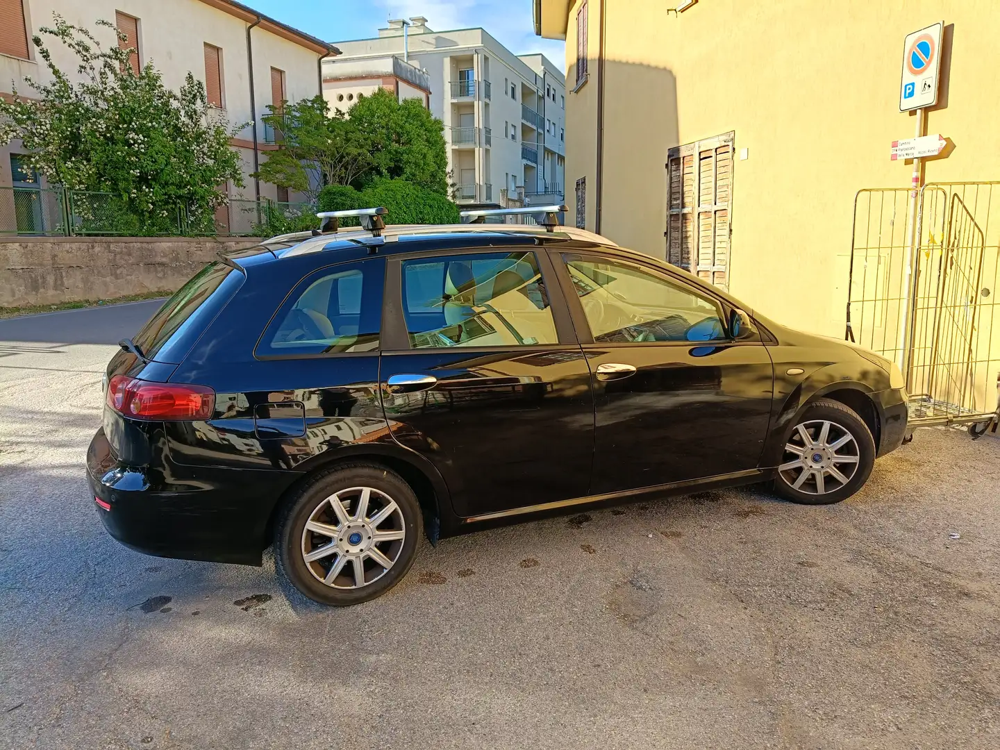 Fiat Croma 1.9 mjt 16v Active Nero - 1