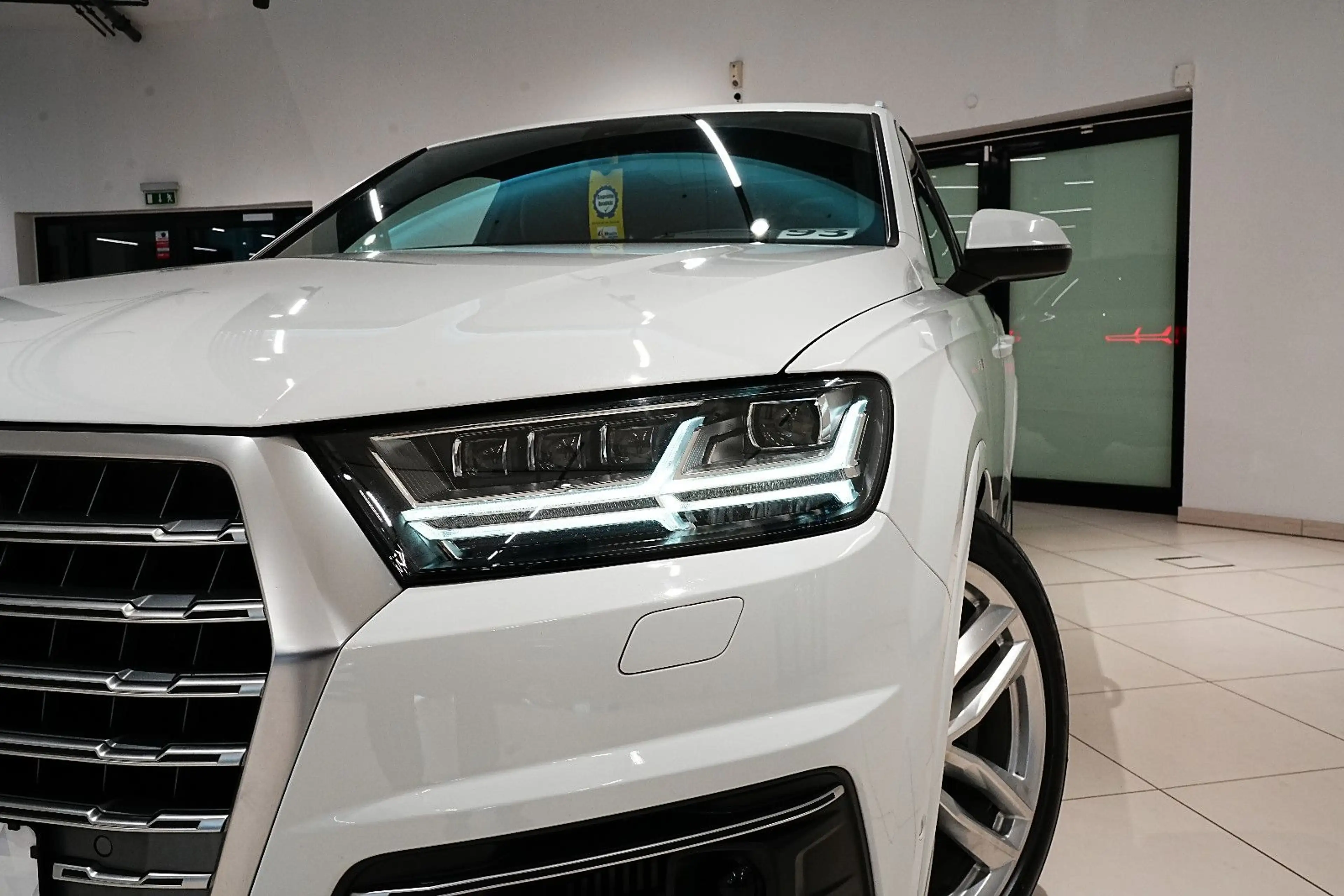Audi SQ7 4.0|7SITZ|HUD|SOFT|360|LUFT|PANO|CARBON|BOSE — photo 3