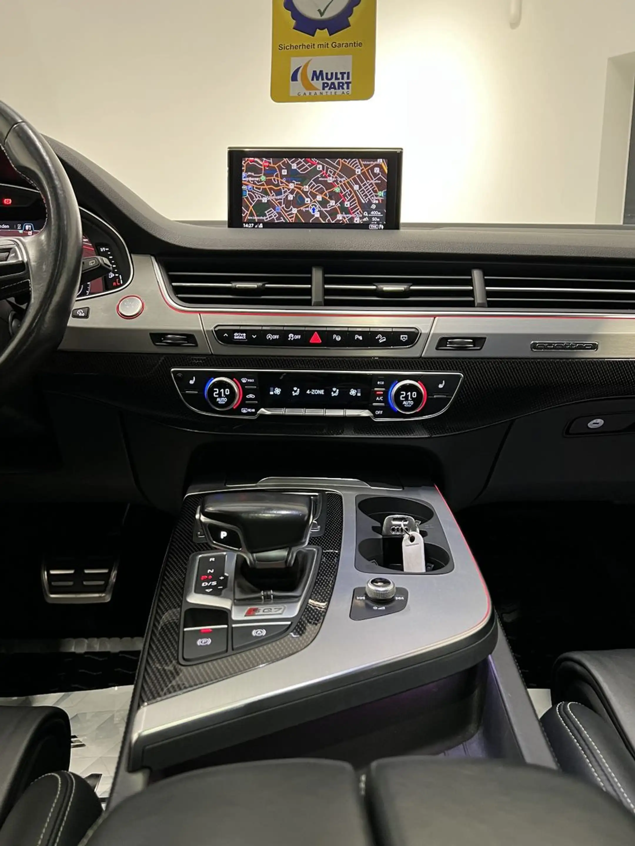 Audi SQ7 4.0|7SITZ|HUD|SOFT|360|LUFT|PANO|CARBON|BOSE — photo 6