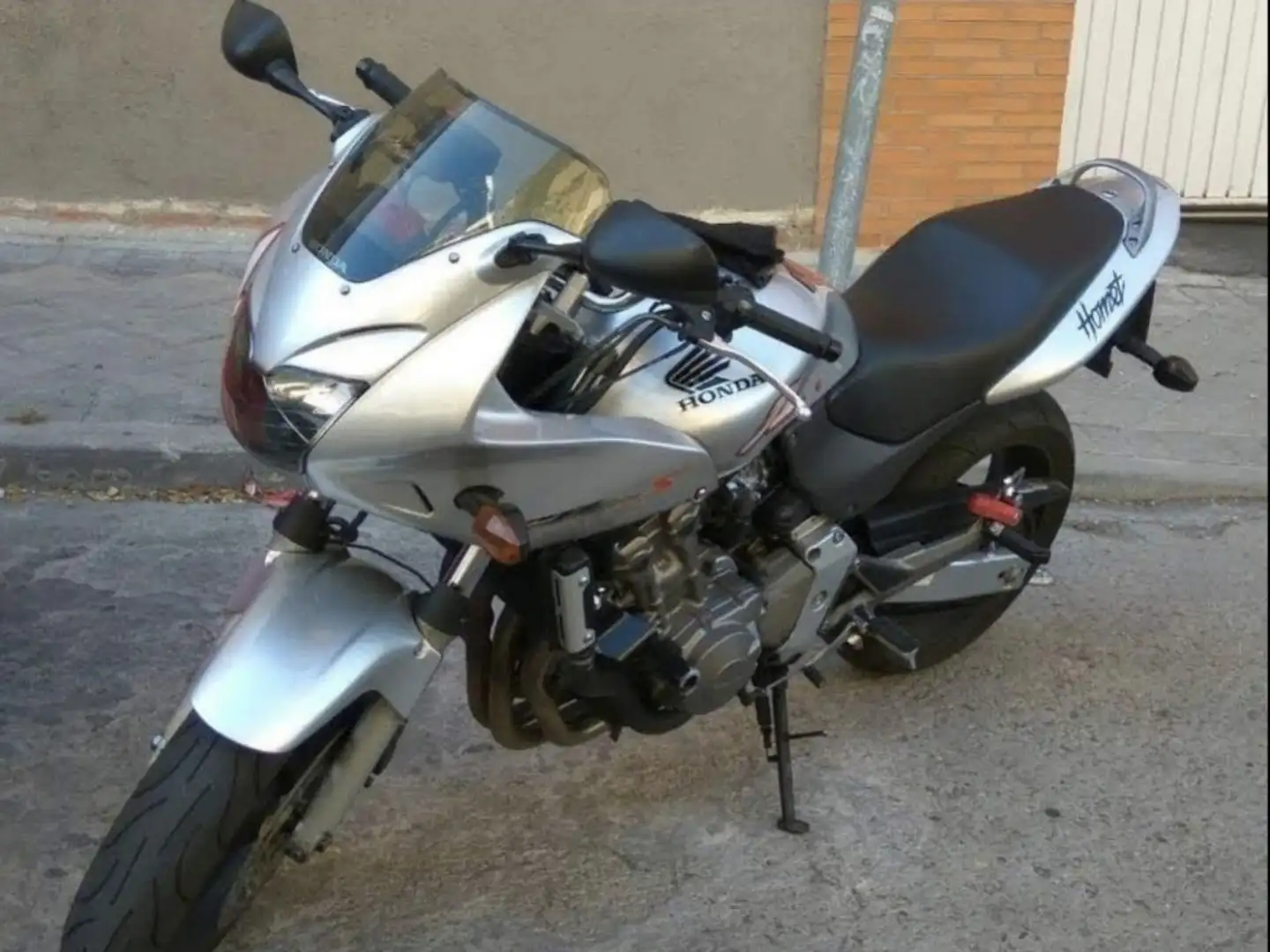 Honda CB 600 Srebrny - 1