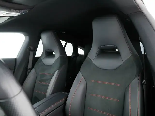 Mercedes-Benz Cla view 12