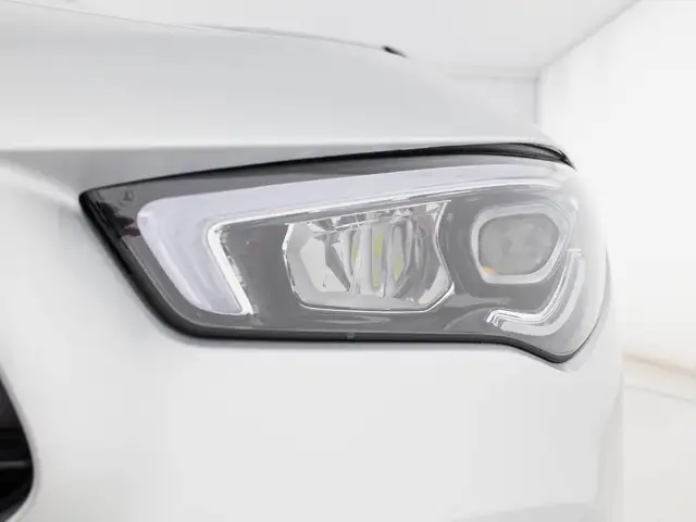 Mercedes-Benz Cla view 8