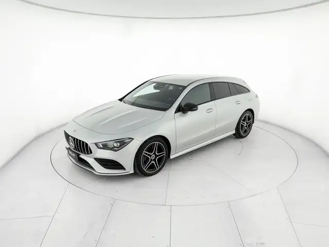 Mercedes-Benz Cla view 2